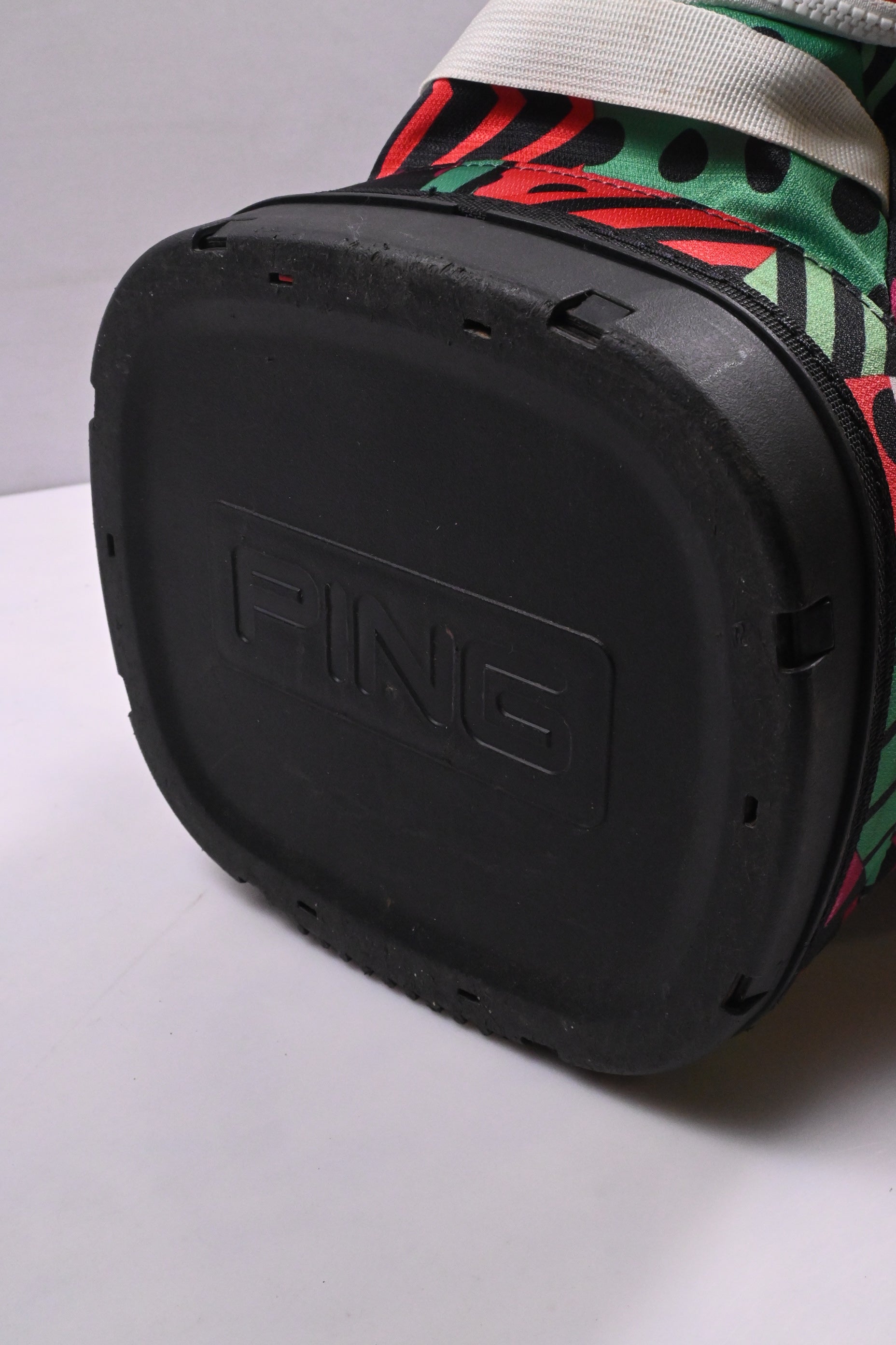 Ping Hoofer Lite Limited Edition Stand Bag / 4-Way Divider / Watermelon