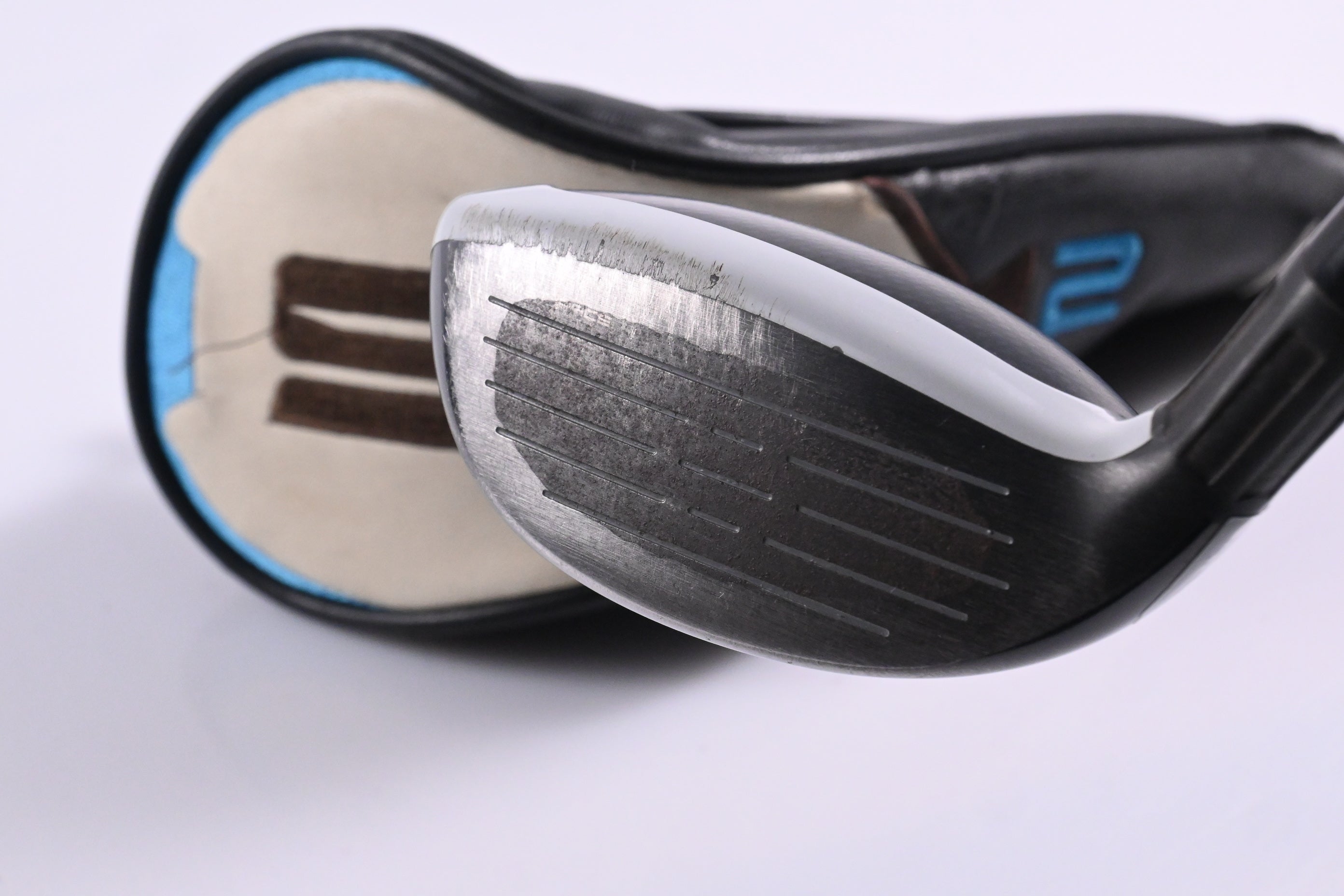 Taylormade SIM2 Max #4 Hybrid / 22 Degree / Regular Flex Ventus Blue 6 Shaft