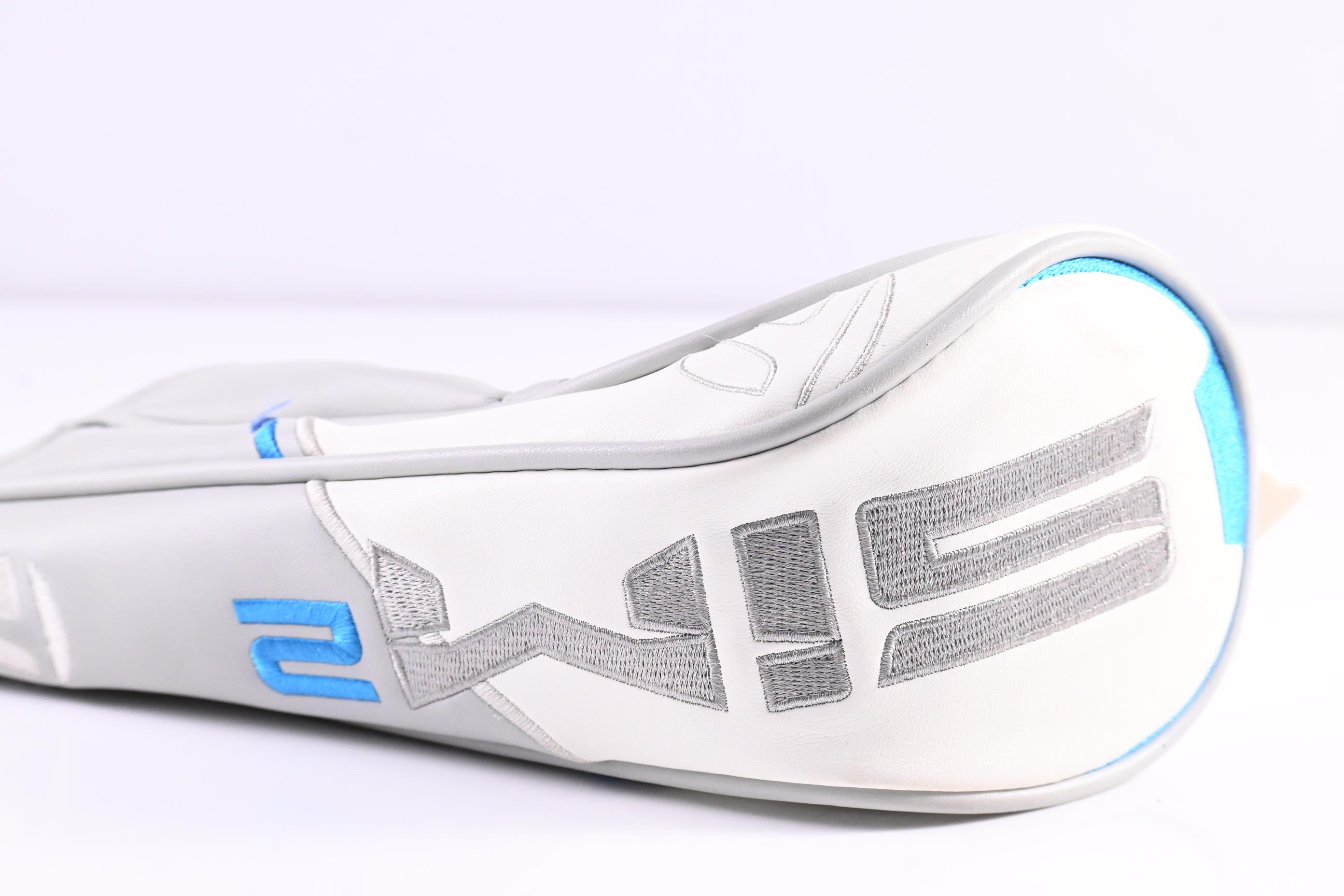 Ladies Taylormade SIM2 Max #5 Wood / 18 Degree / Ladies Flex Aldila NV 45 Shaft