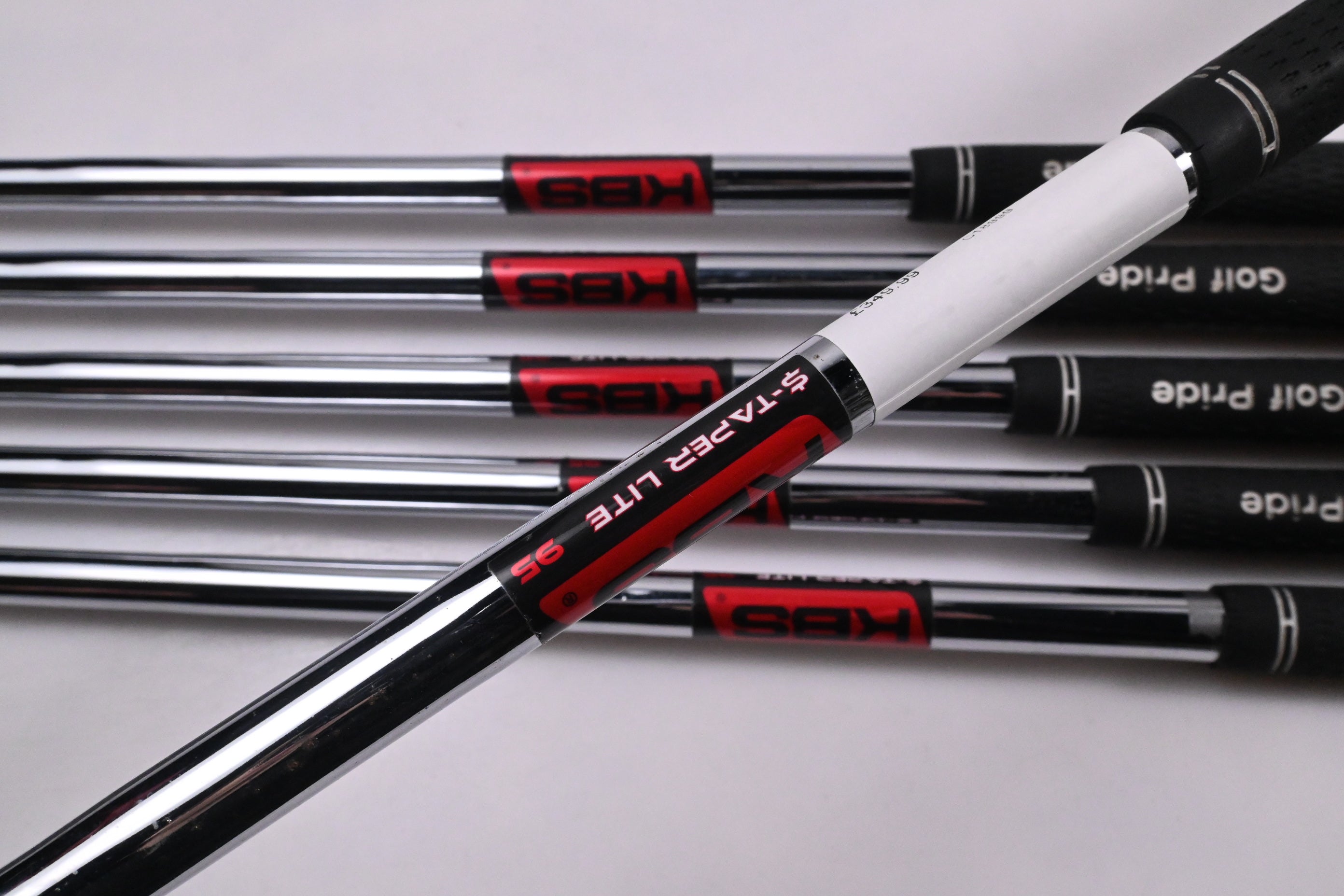 Wilson Staff D7 Forged Irons / 5-PW / Regular Flex KBS $-Taper Lite 95 Shaft