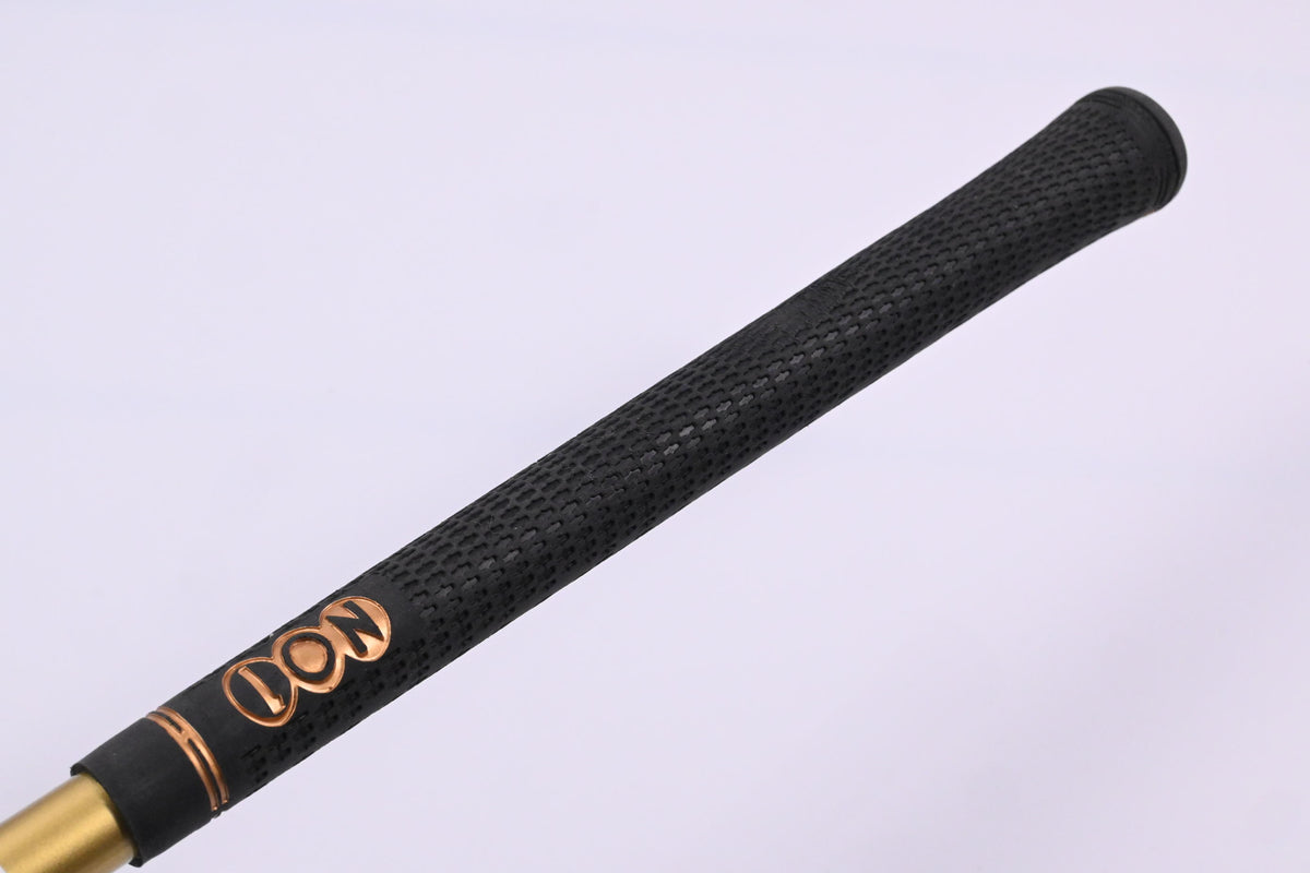 Graphite Design Tour AD CQ-6 Driver Shaft / Stiff Flex Callaway Adaptor