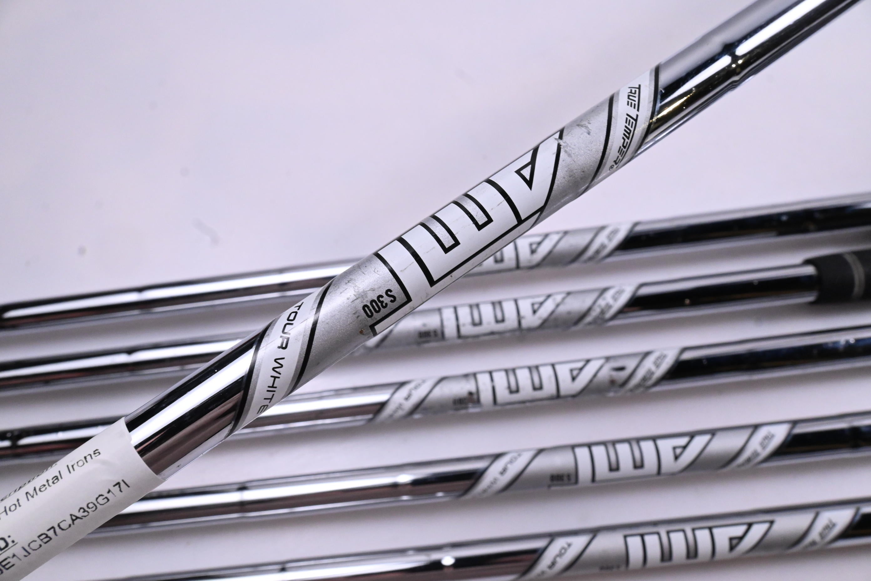 Mizuno JPX 900 Hot Metal Irons / 5-PW / Stiff Flex AMT Tour White S300 Shafts