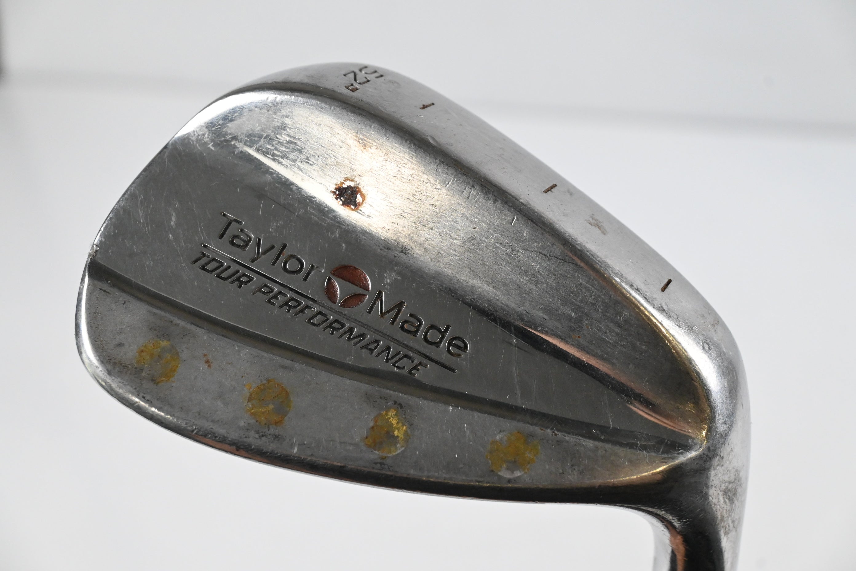 Taylormade Tour Performance Gap Wedge / 52 Degree / Wedge Flex Dynamic Gold