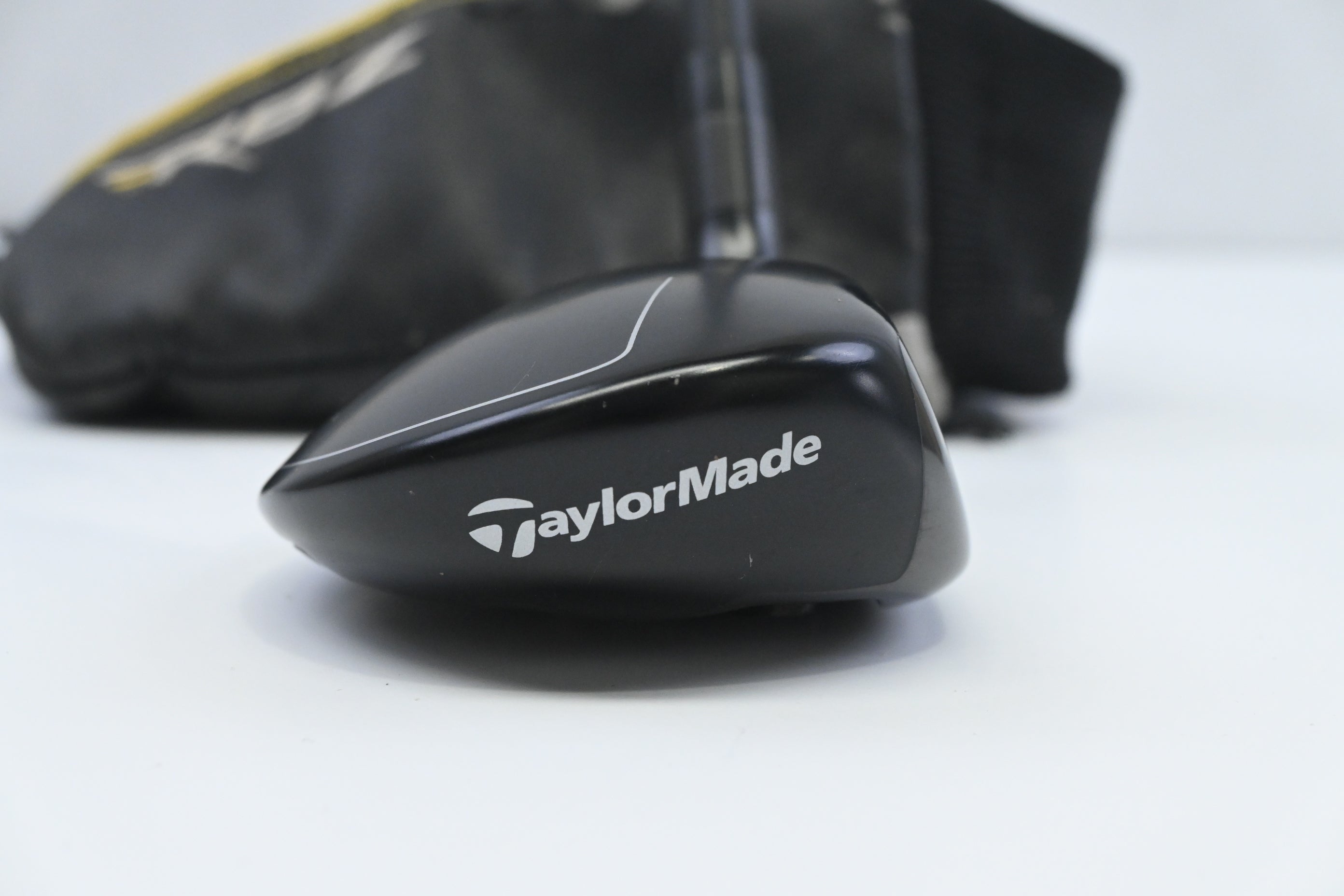 Taylormade RBZ Black #4 Hybrid / 22 Degree / Regular Flex Rocketfuel 65 Shaft