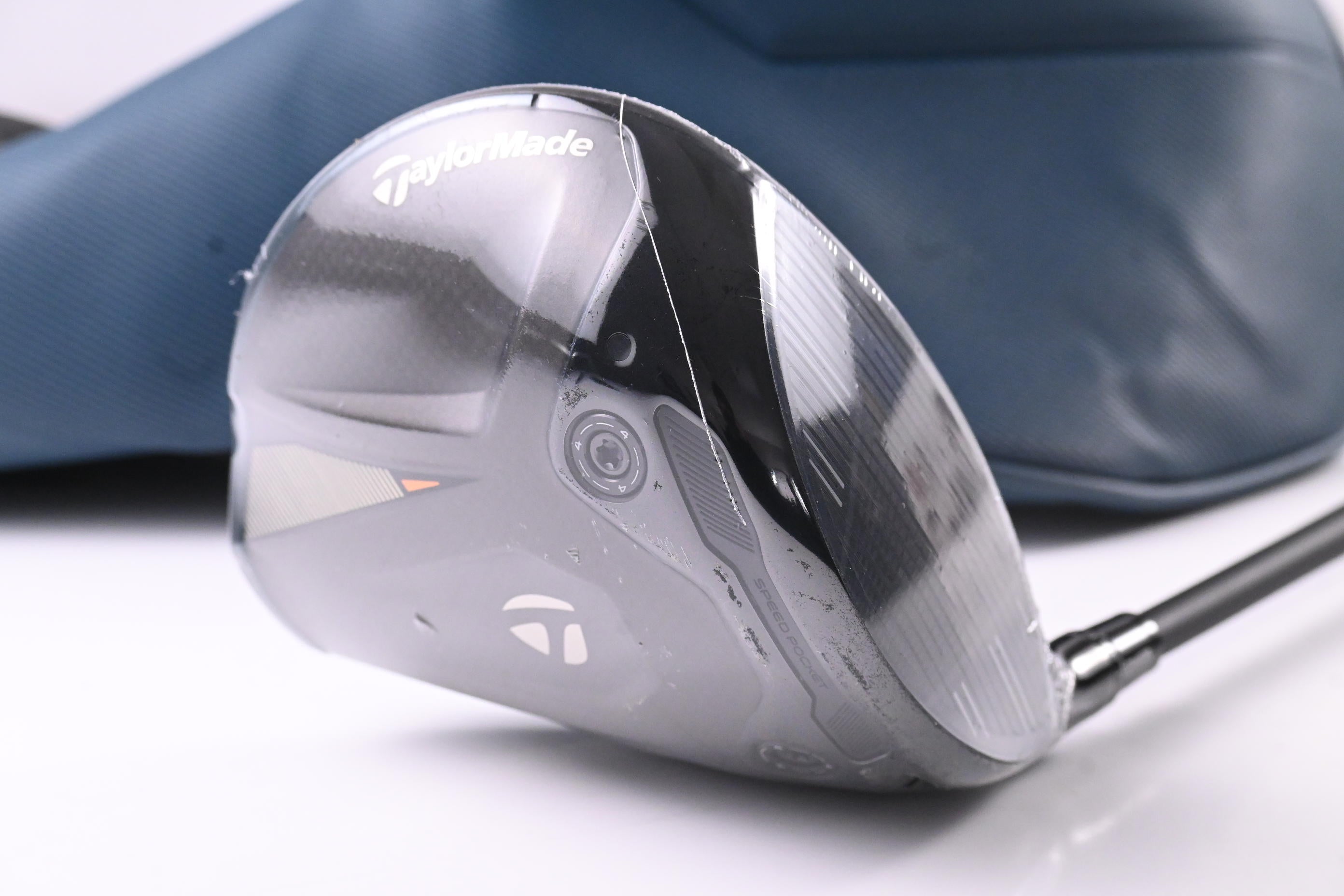 Taylormade Qi4D Driver / 10.5 Degree / Regular Flex Reax Blue 50 Shaft