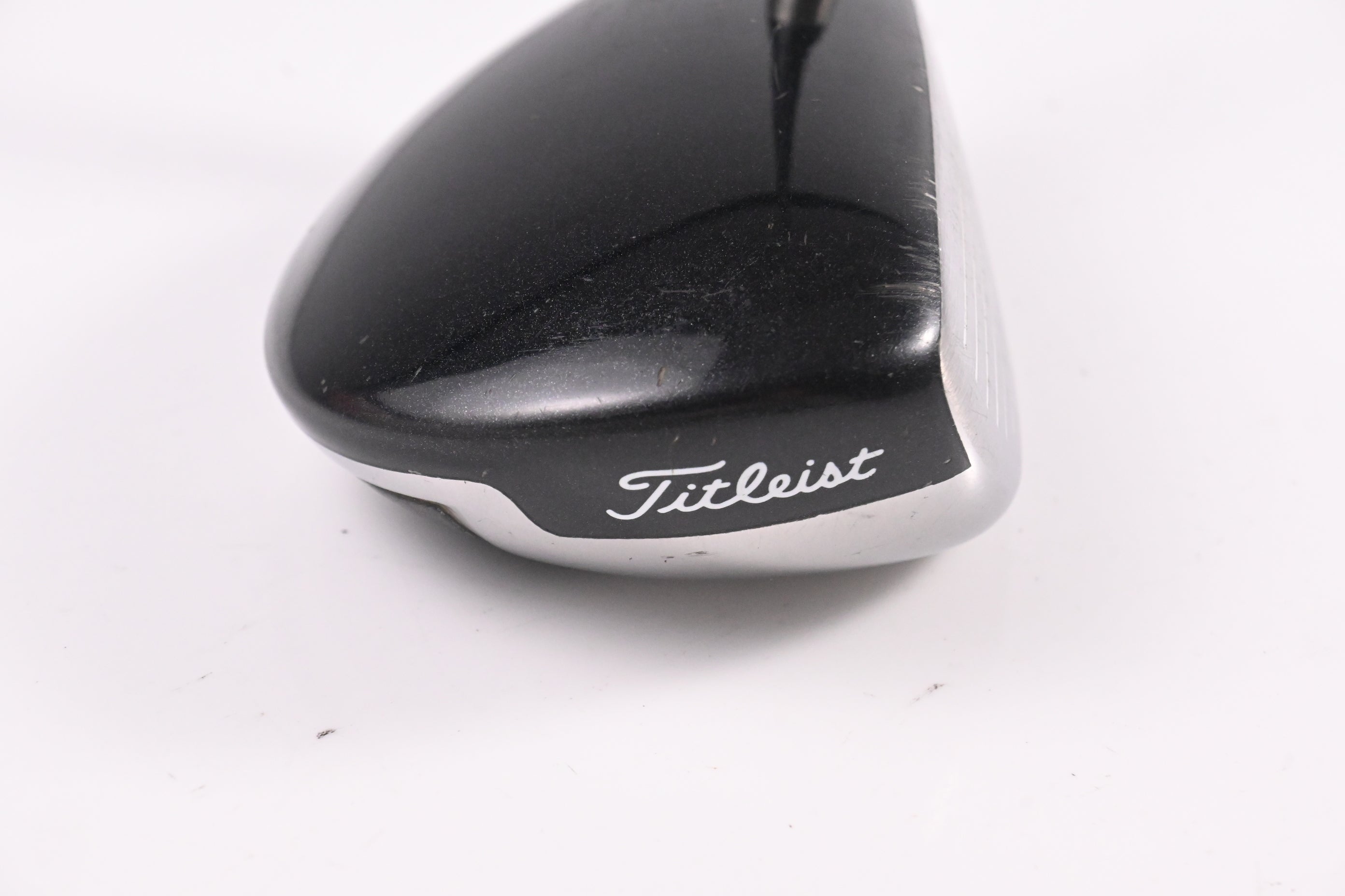 Titleist 909H #2 Hybrid / 17 Degree / Stiff Flex Aldila Voodoo Shaft