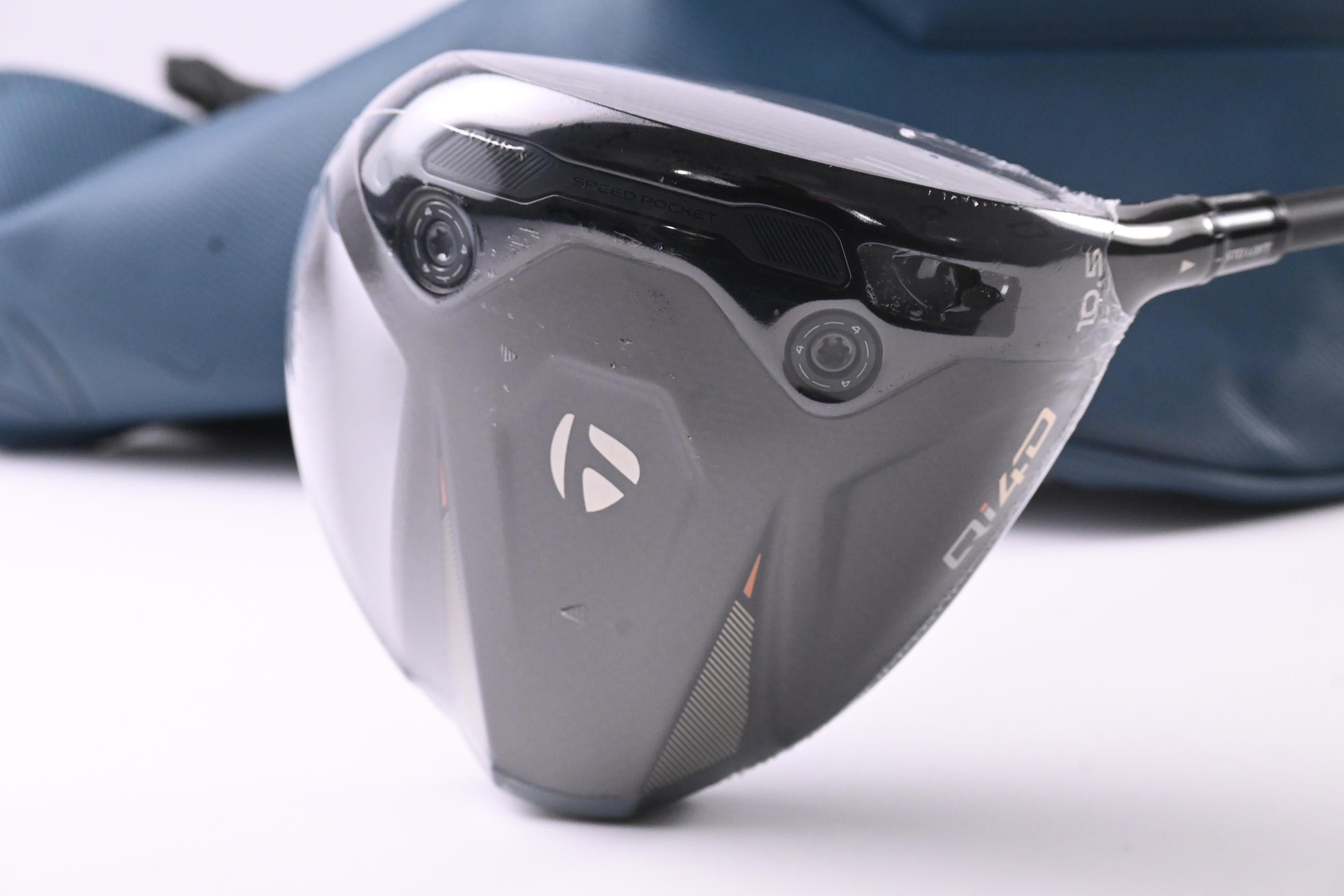 Taylormade Qi4D Driver / 10.5 Degree / Regular Flex Reax Blue 50 Shaft
