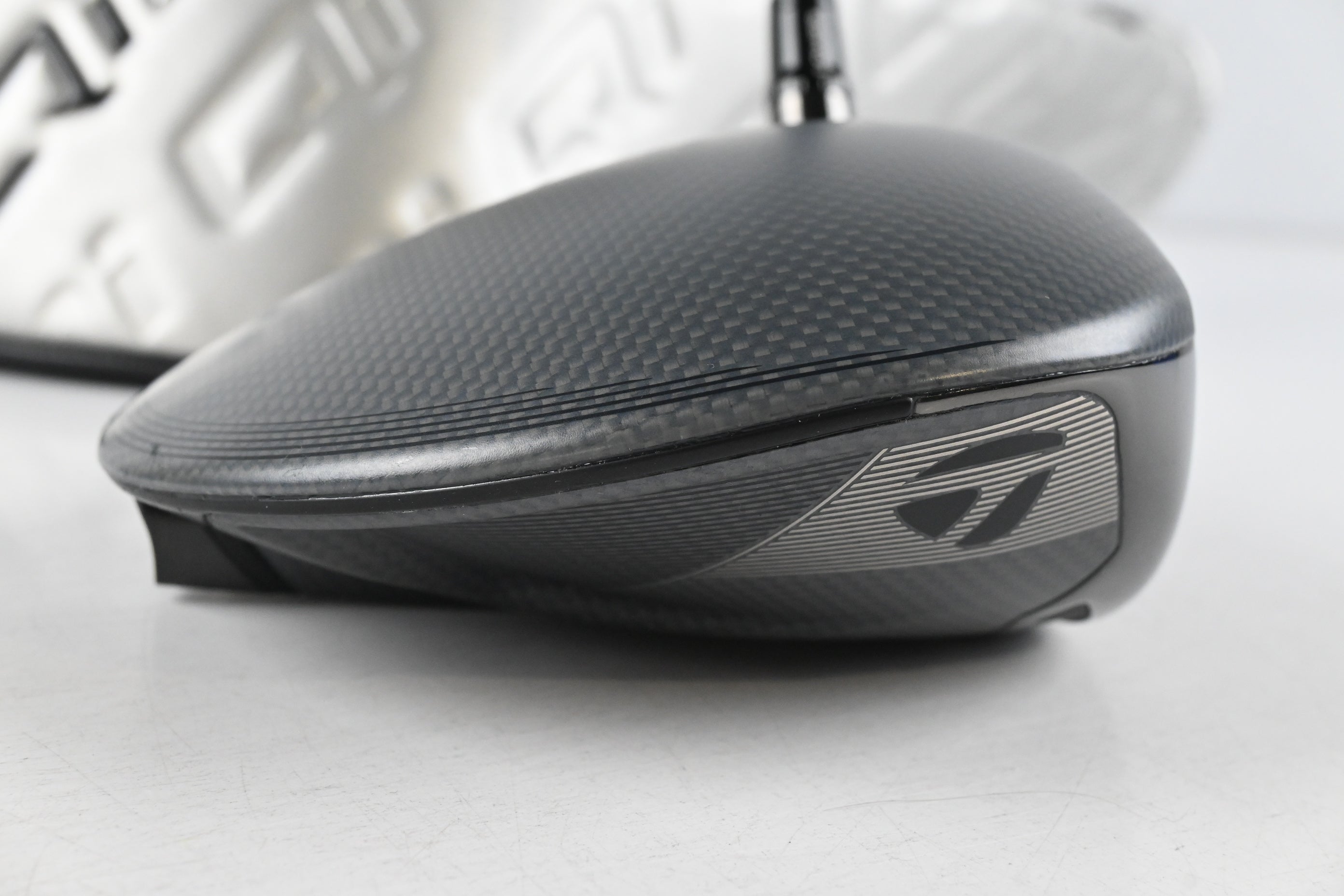 Taylormade Qi35 Max Driver / 9 Degree / Regular Flex Tensei AV Limited Blue 65