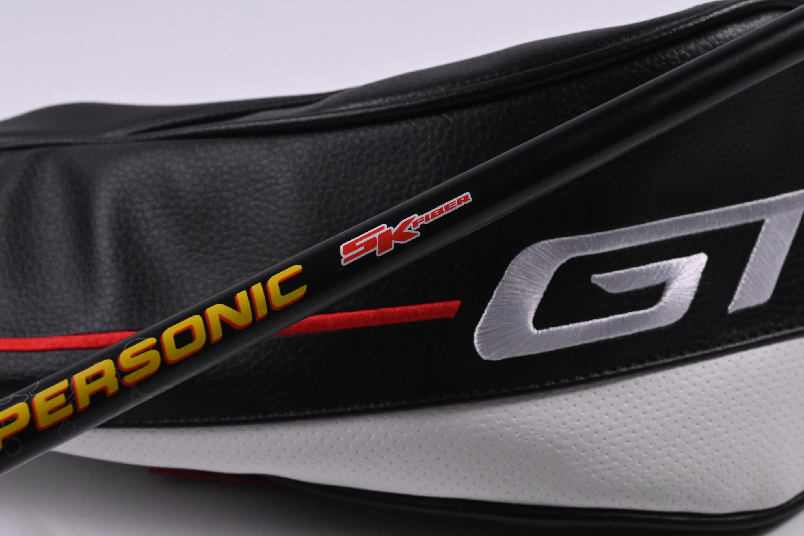 Titleist GT3 Driver / 9 Degree / Stiff Flex SK Fibre Hypersonic 60 Shaft
