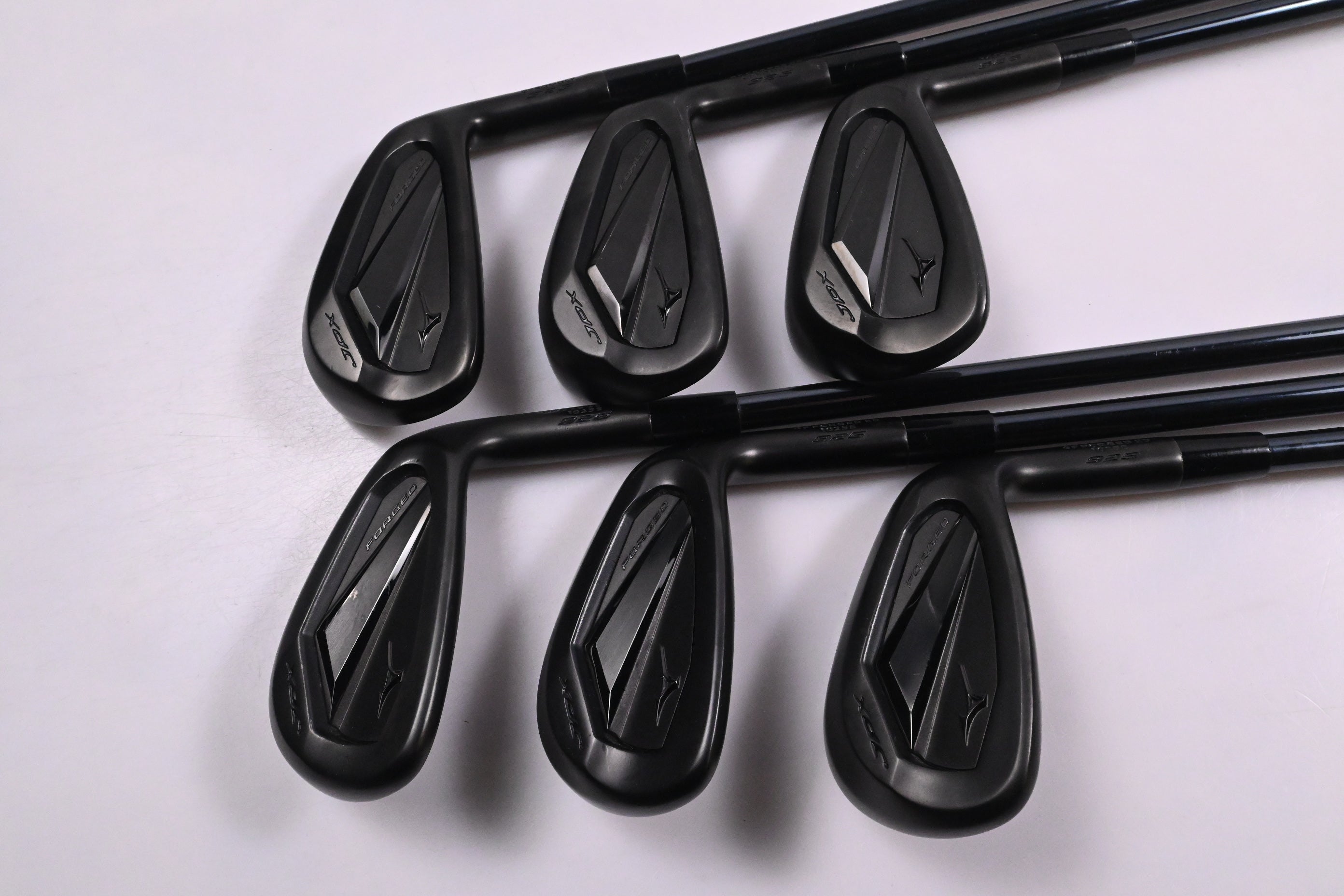 Mizuno JPX 925 Forged Irons / 6-PW+GW / Regular Flex UST Recoil Dart ESX 60