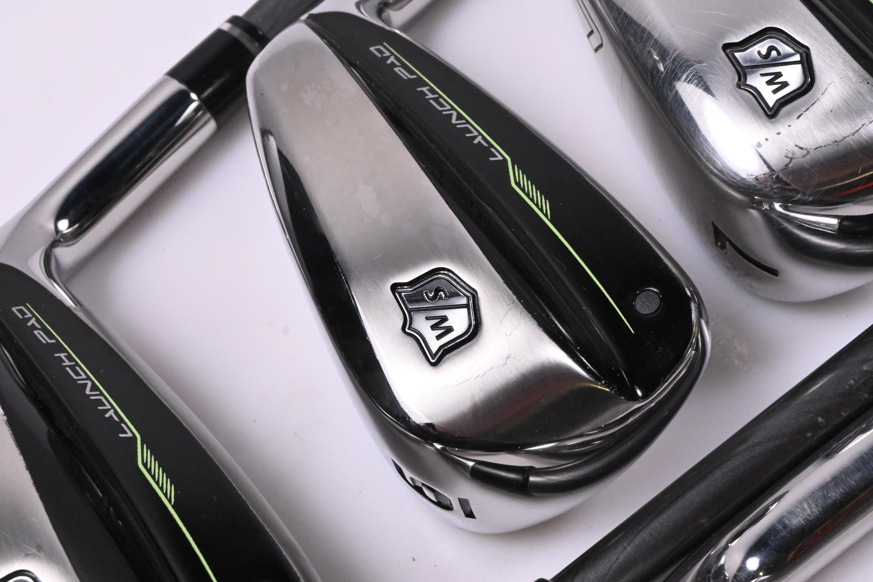 Wilson Launch Pad 2022 Irons / 5-PW / Regular Flex Evenflow 65 Shaft