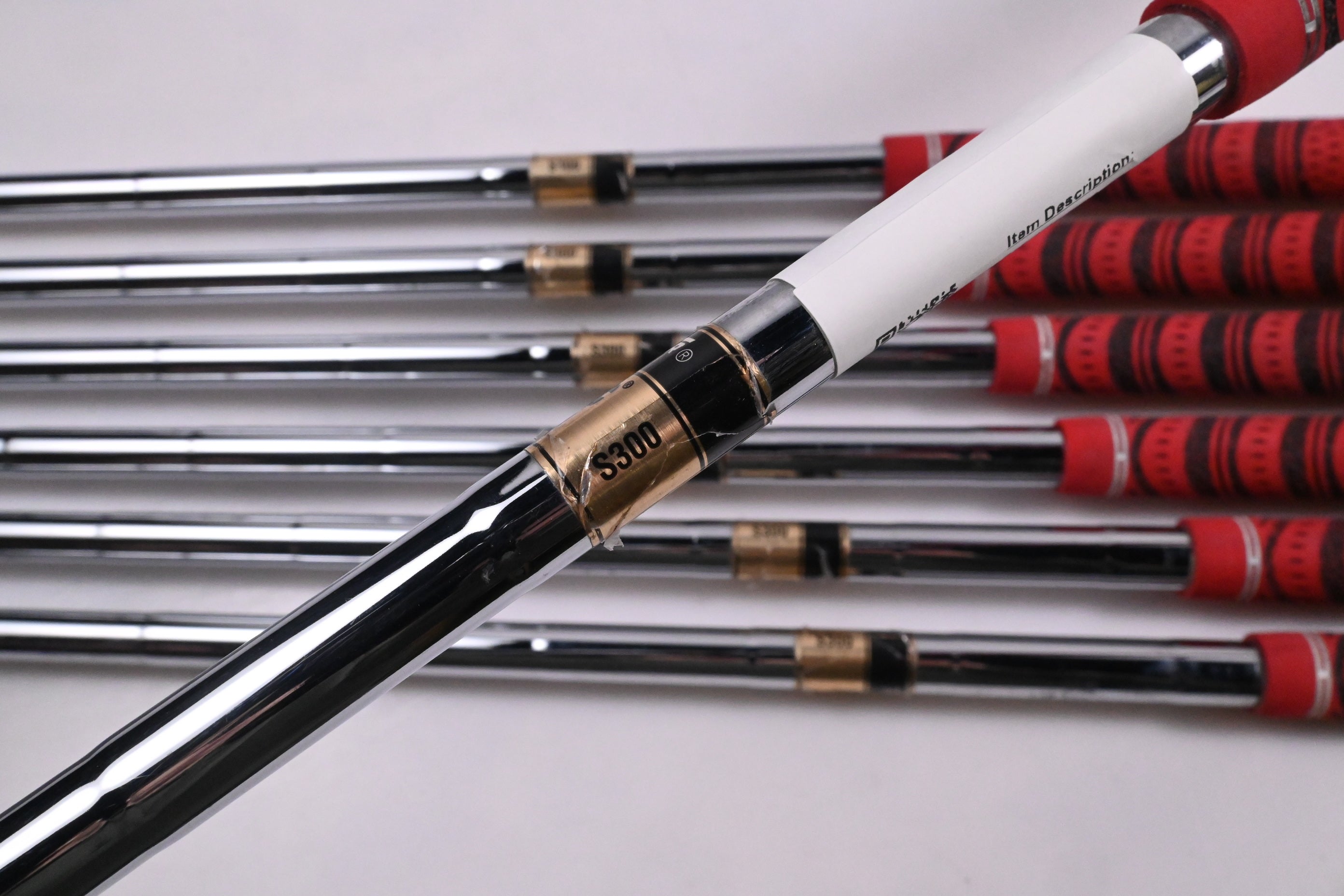 Titleist 712 AP2 Irons / 4-PW / Stiff Flex Dynamic Gold S300 Shafts