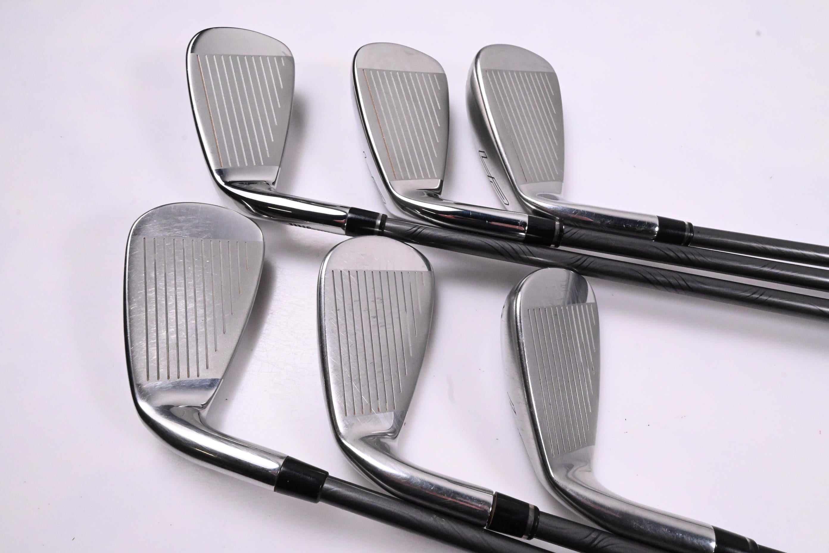 Wilson Launch Pad 2022 Irons / 5-PW / Regular Flex Evenflow 65 Shaft