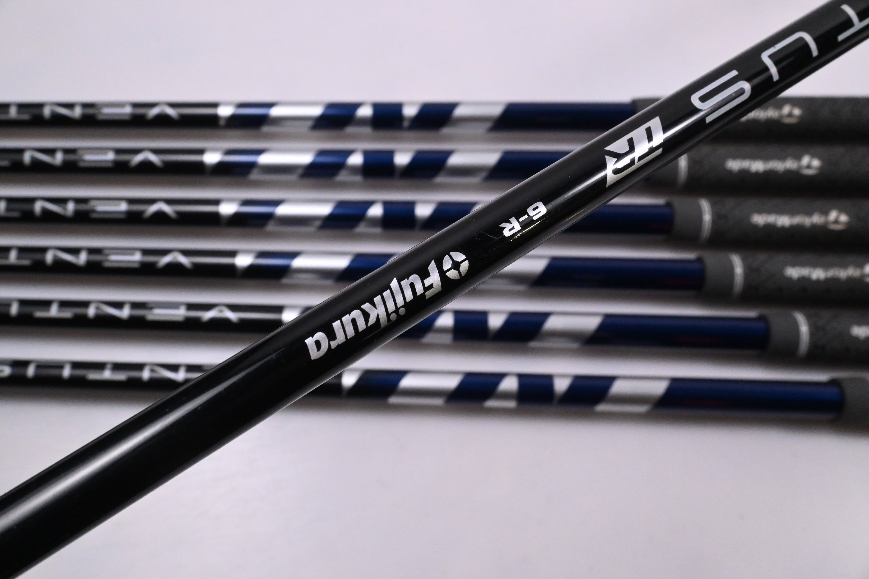 Taylormade P790 2023 Irons / 5-PW+GW / Regular Flex Ventus TR Blue 6 Shafts