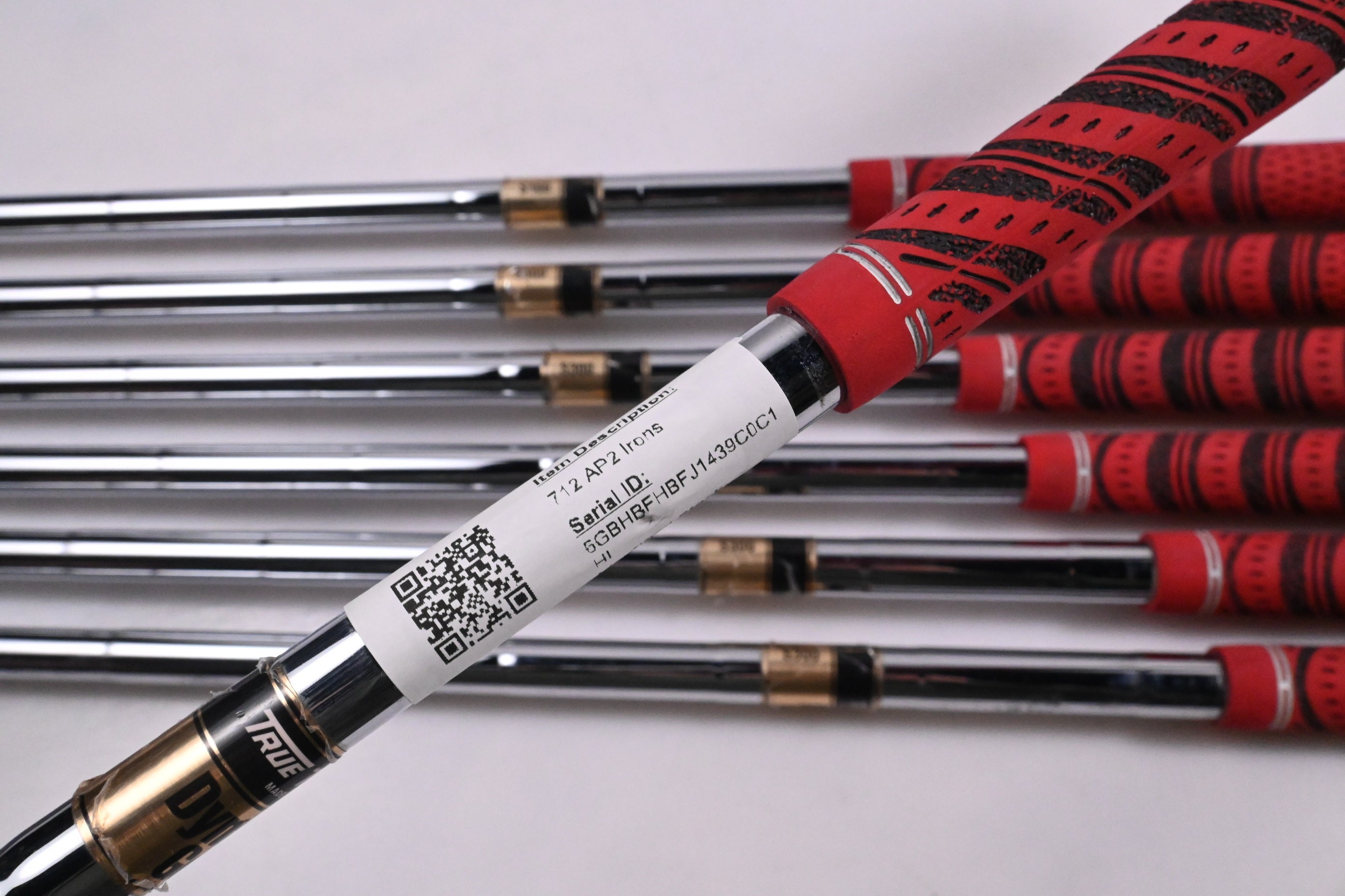 Titleist 712 AP2 Irons / 4-PW / Stiff Flex Dynamic Gold S300 Shafts