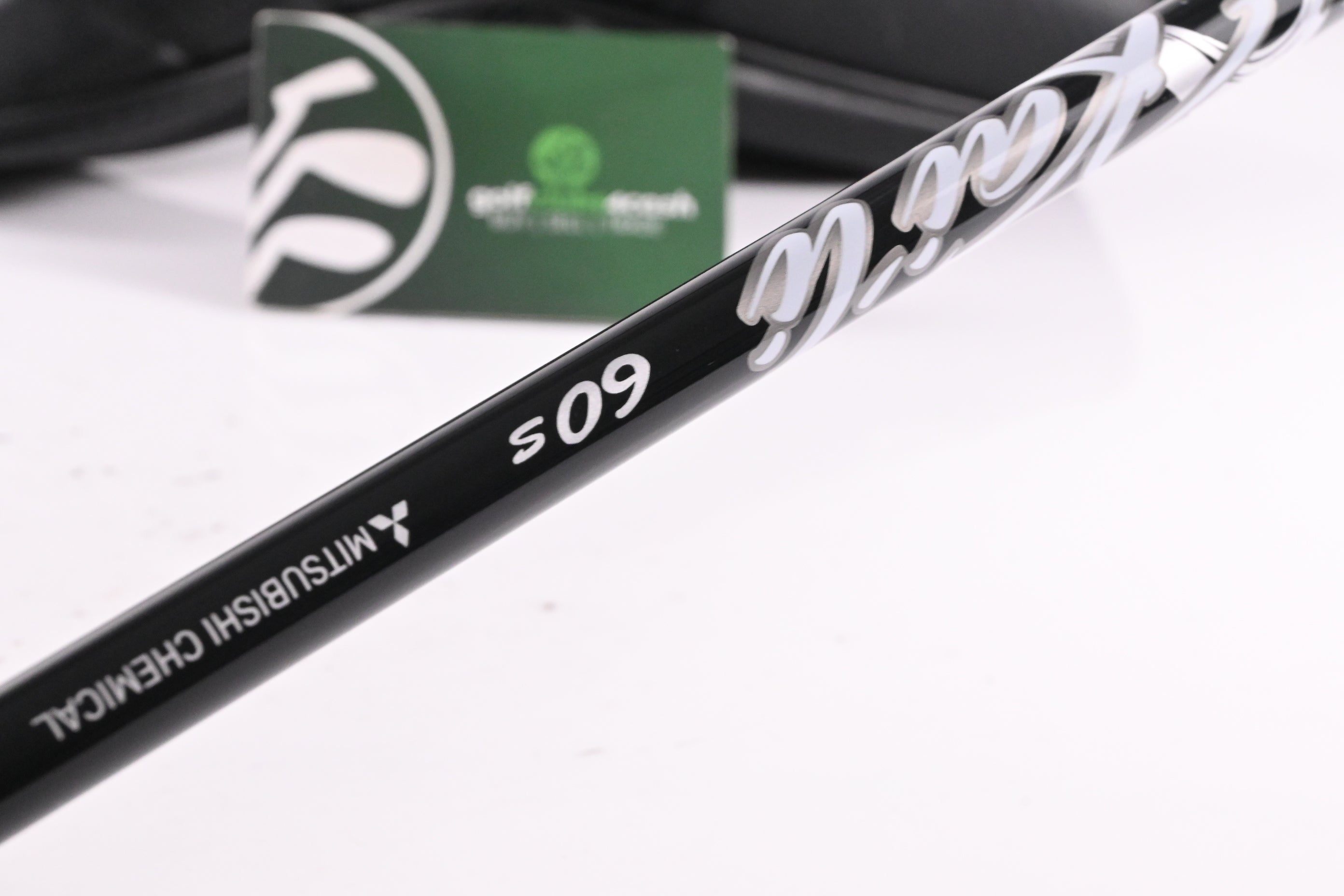 Wilson DYNAPWR 2025 LS Driver / 9 Degree / Stiff Flex Kai'Li White 60