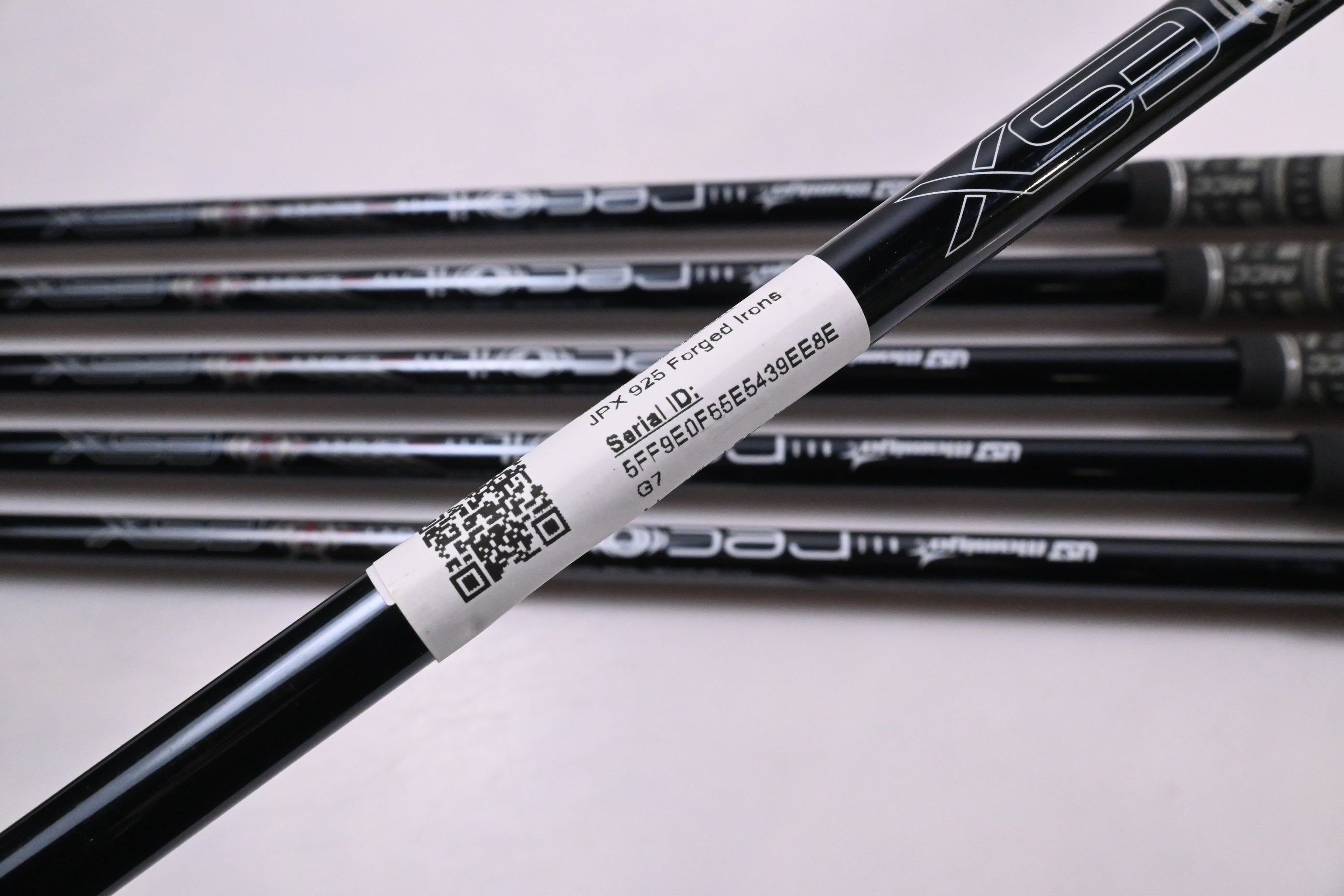 Mizuno JPX 925 Forged Irons / 6-PW+GW / Regular Flex UST Recoil Dart ESX 60
