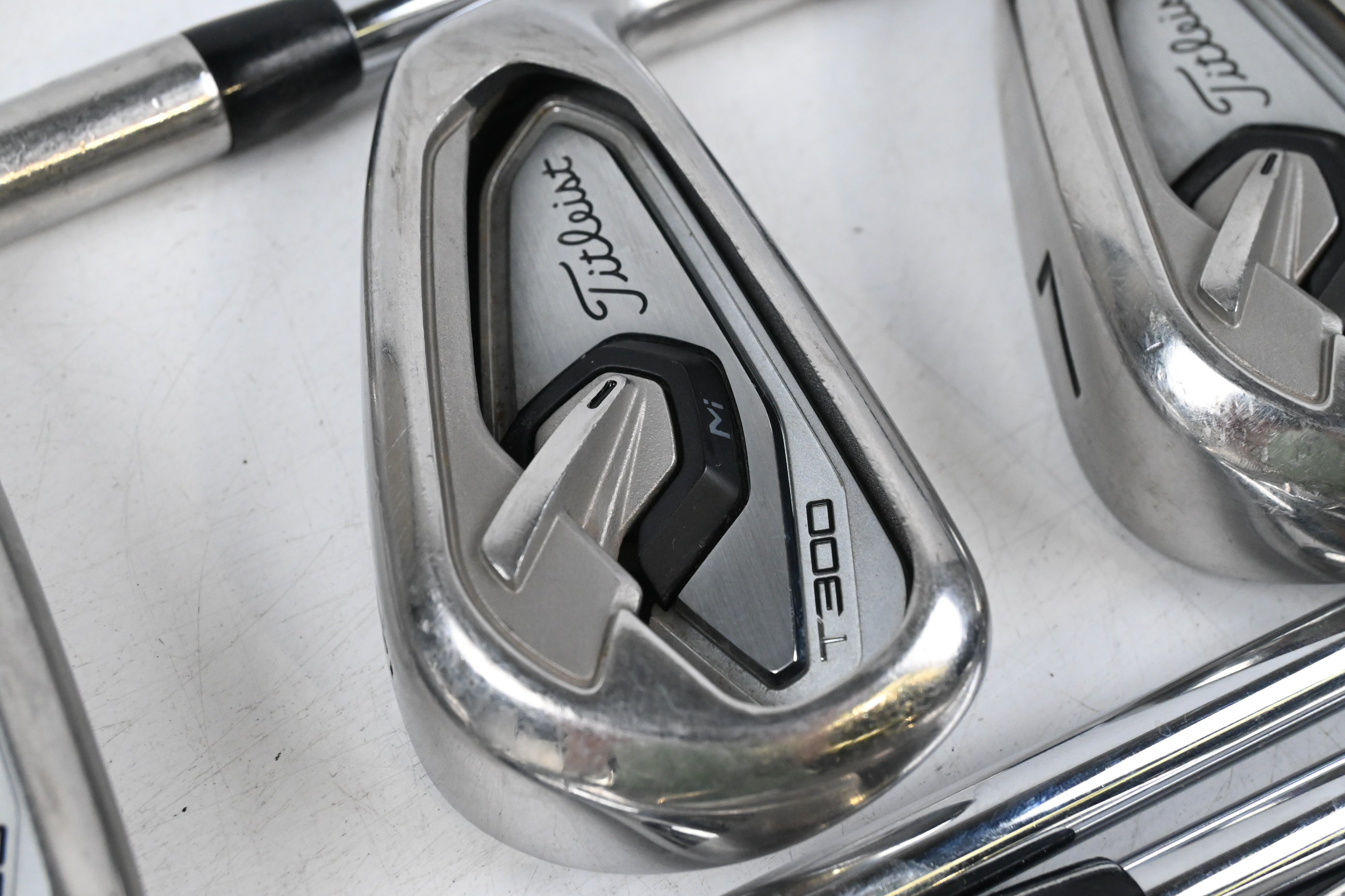 Titleist T300 2019 Irons / 5-PW+GW / Stiff Flex AMT S300 Shafts