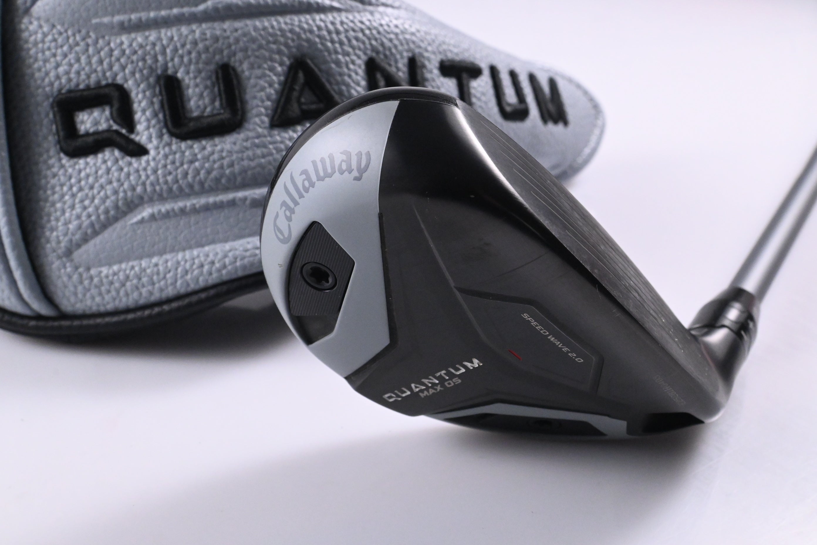 Callaway Quantum Max OS #4 Hybrid / 20 Degree / Regular Flex Denali Frost Silver