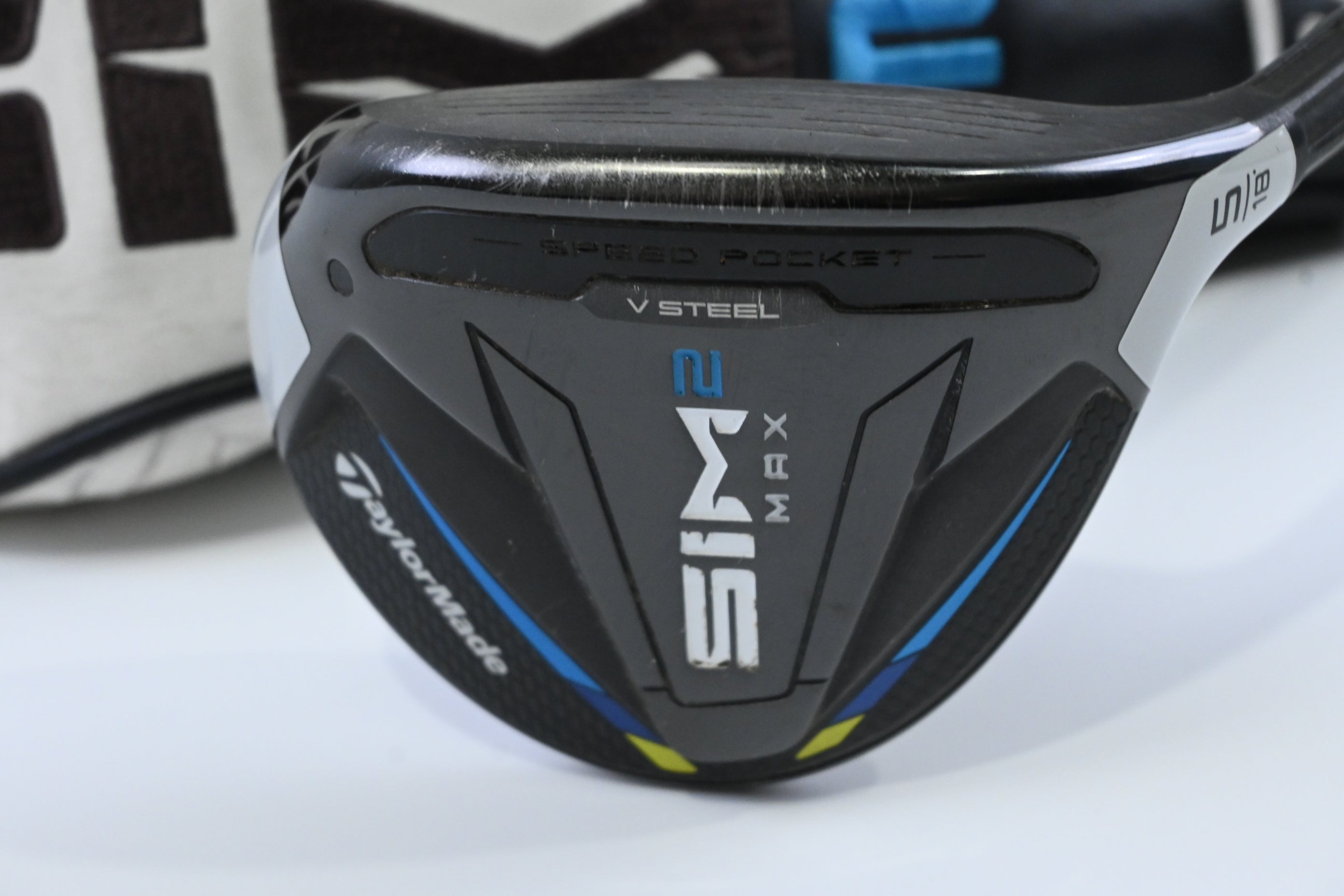 Taylormade SIM2 Max #5 Wood / 18 Degree / Regular Flex Fujikura Ventus Blue 5