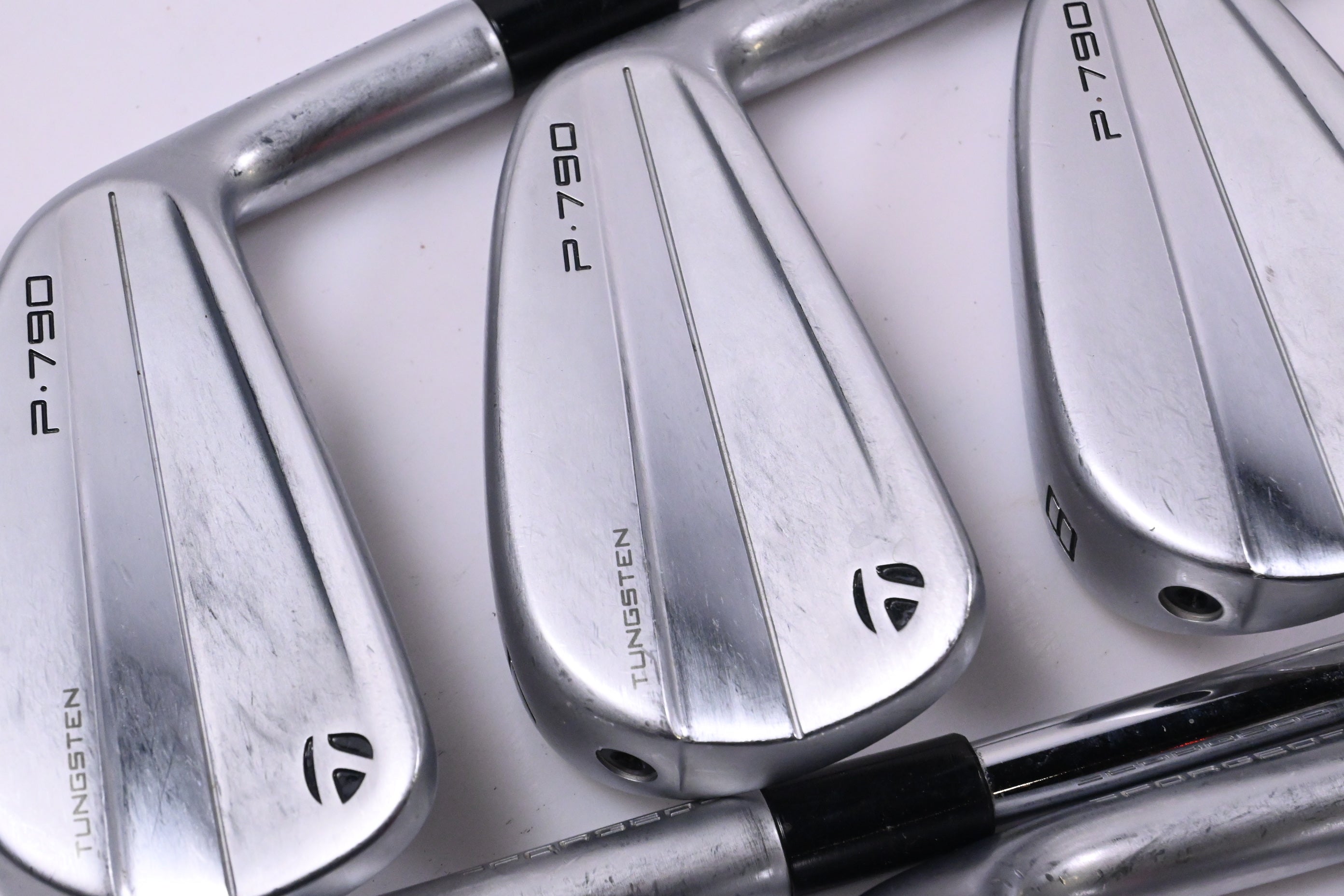 Taylormade P790 2023 Irons / 6-PW+GW / Regular Flex Elevate MPH 95 Shafts