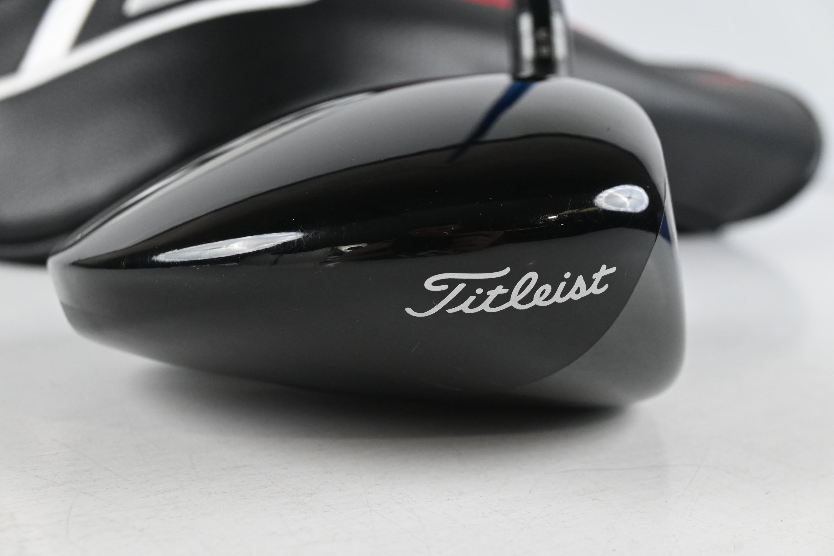 Titleist GT2 Driver / 8 Degree / Stiff Flex Fujikura Ventus Blue Velocore+ 6