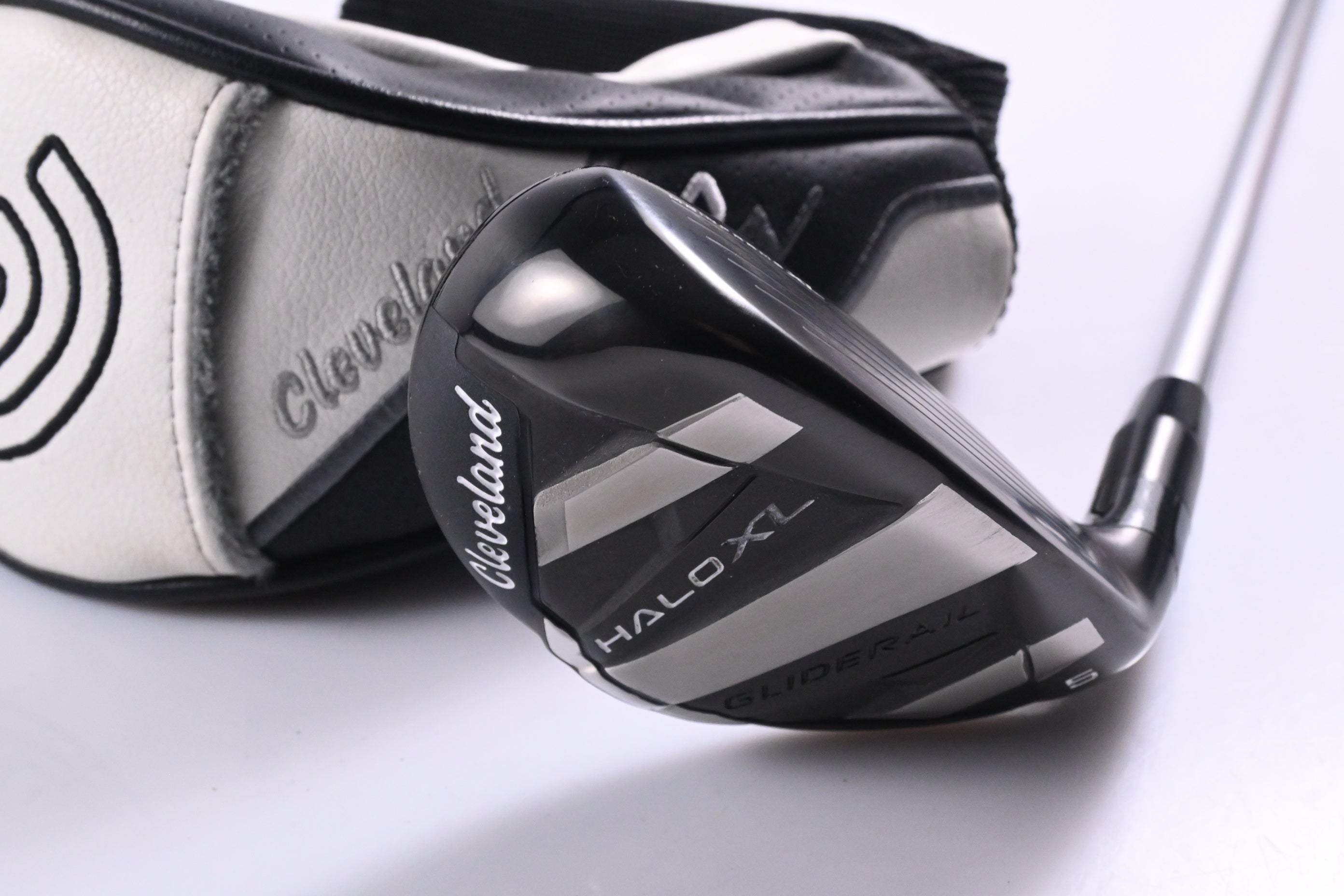Cleveland Halo XL #5 Hybrid / 24 Degree / Senior Flex Aldila Ascent Blue 50