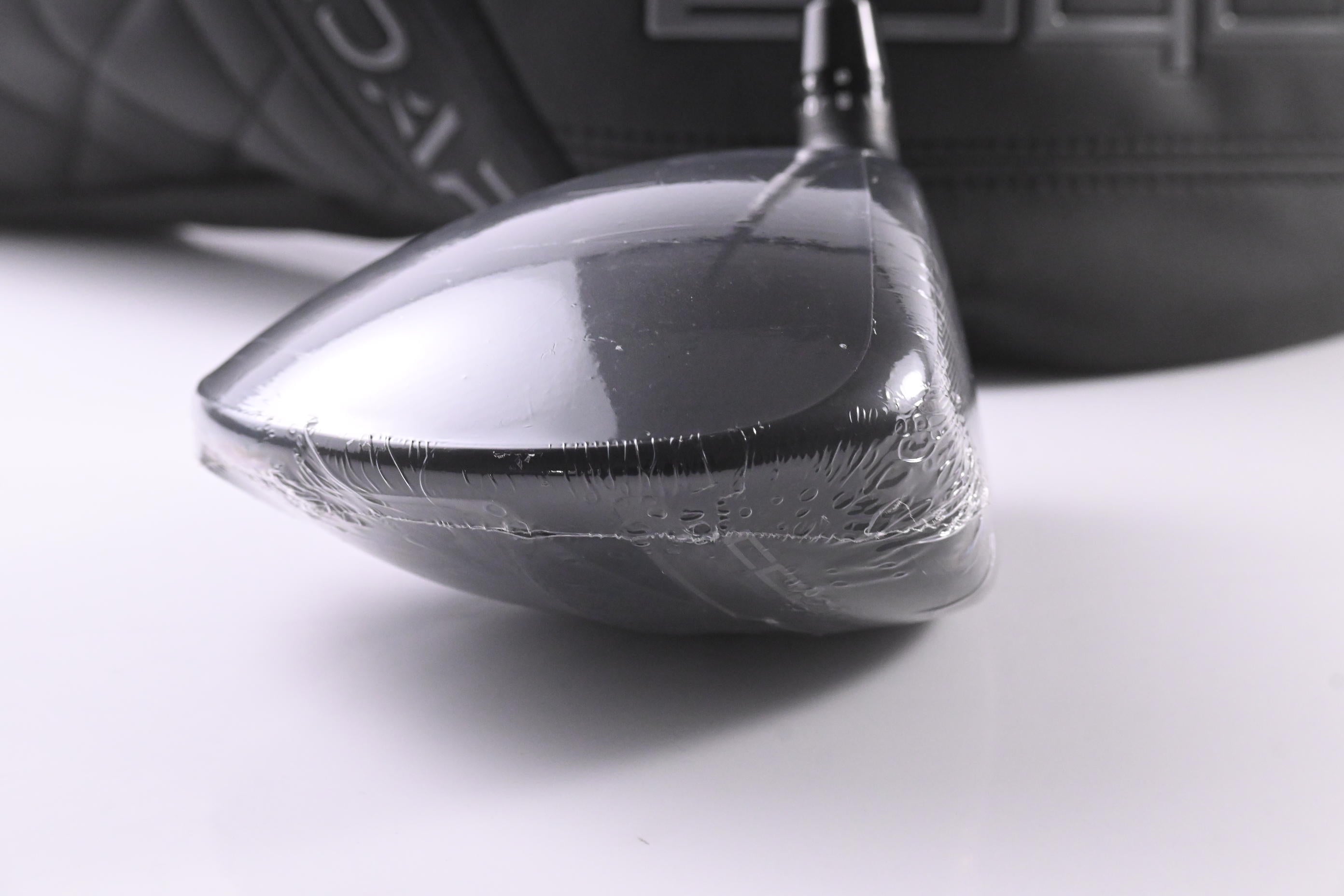 Cobra DS-Adapt LS Driver / 9 Degree / Stiff Flex Denali Black 60 Shaft