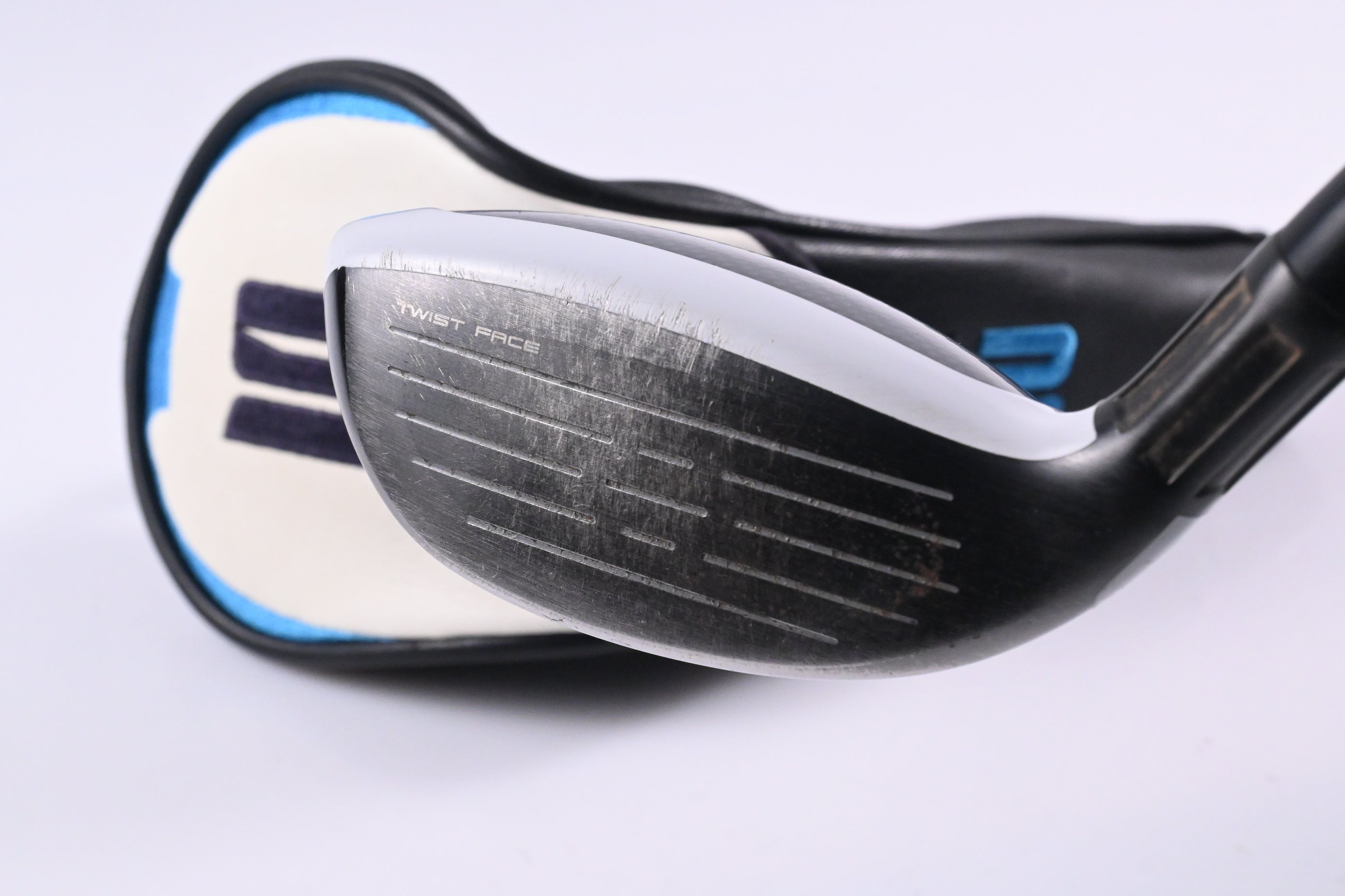 Taylormade SIM2 Max #3 Hybrid / 19 Degree / Regular Flex Ventus Blue 6 Shaft