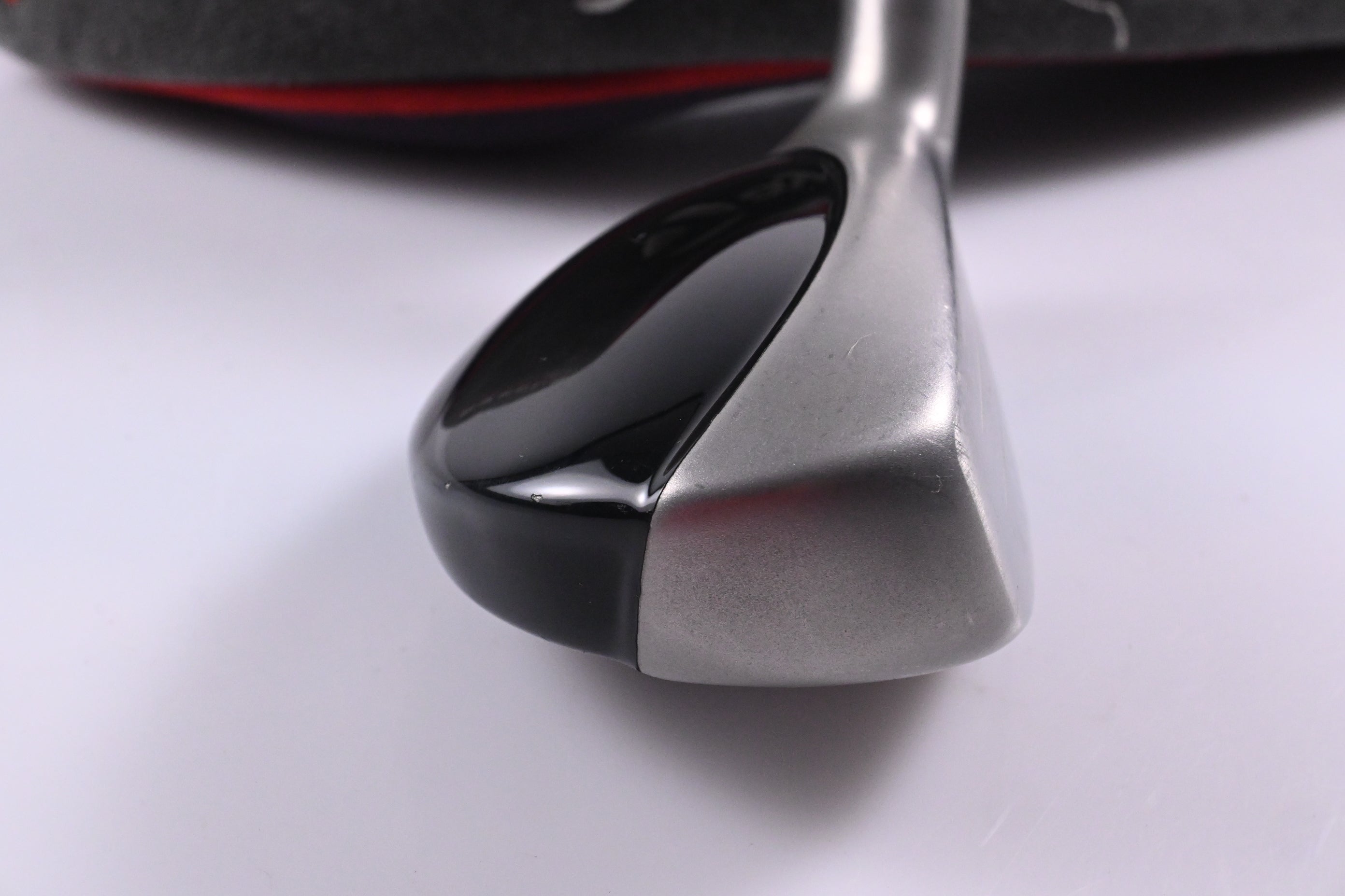 Taylormade Rescue Mid #3 Hybrid / 19 Degree / Stiff Flex Taylormade UltraLite