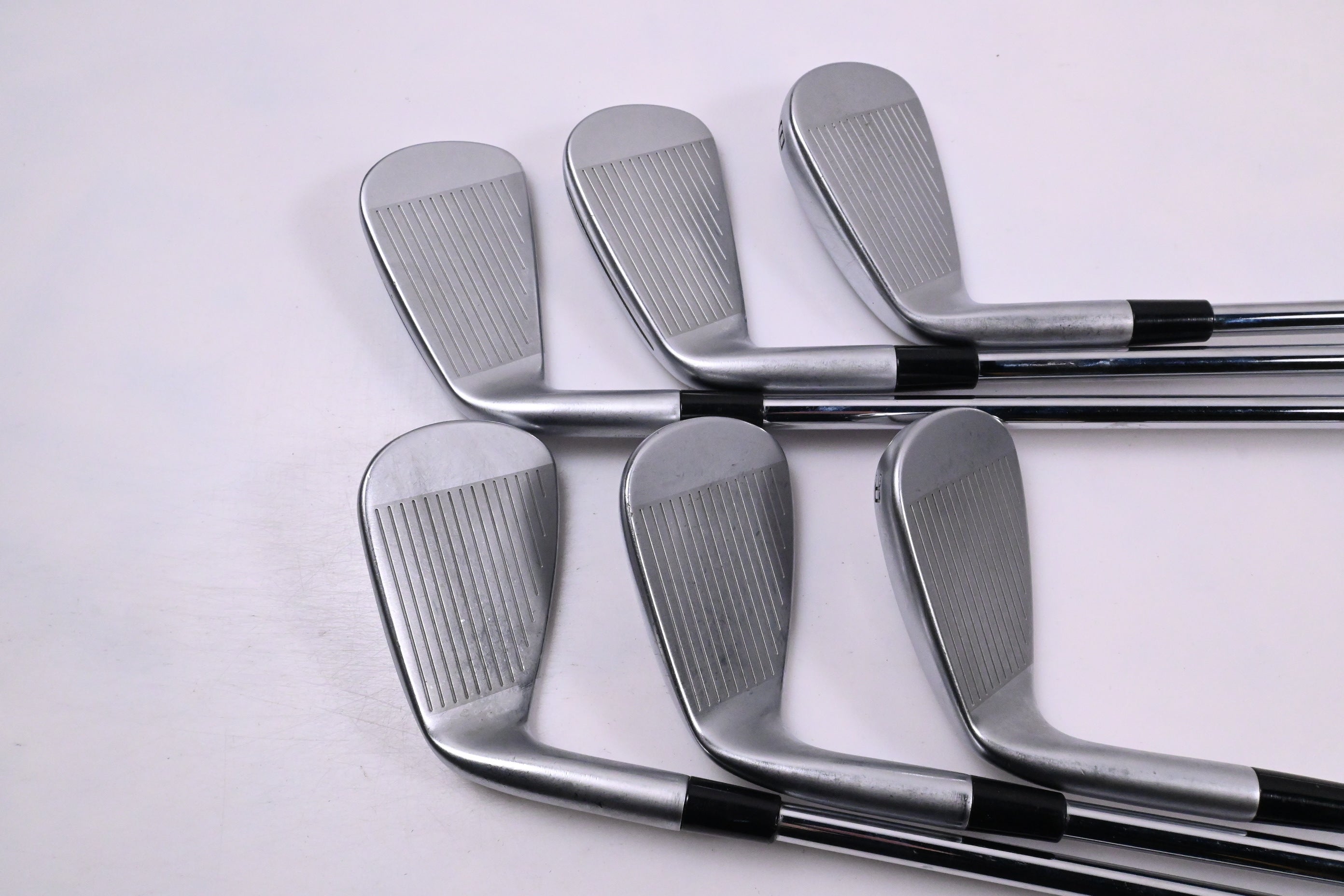Taylormade P790 2023 Irons / 6-PW+GW / Regular Flex Elevate MPH 95 Shafts