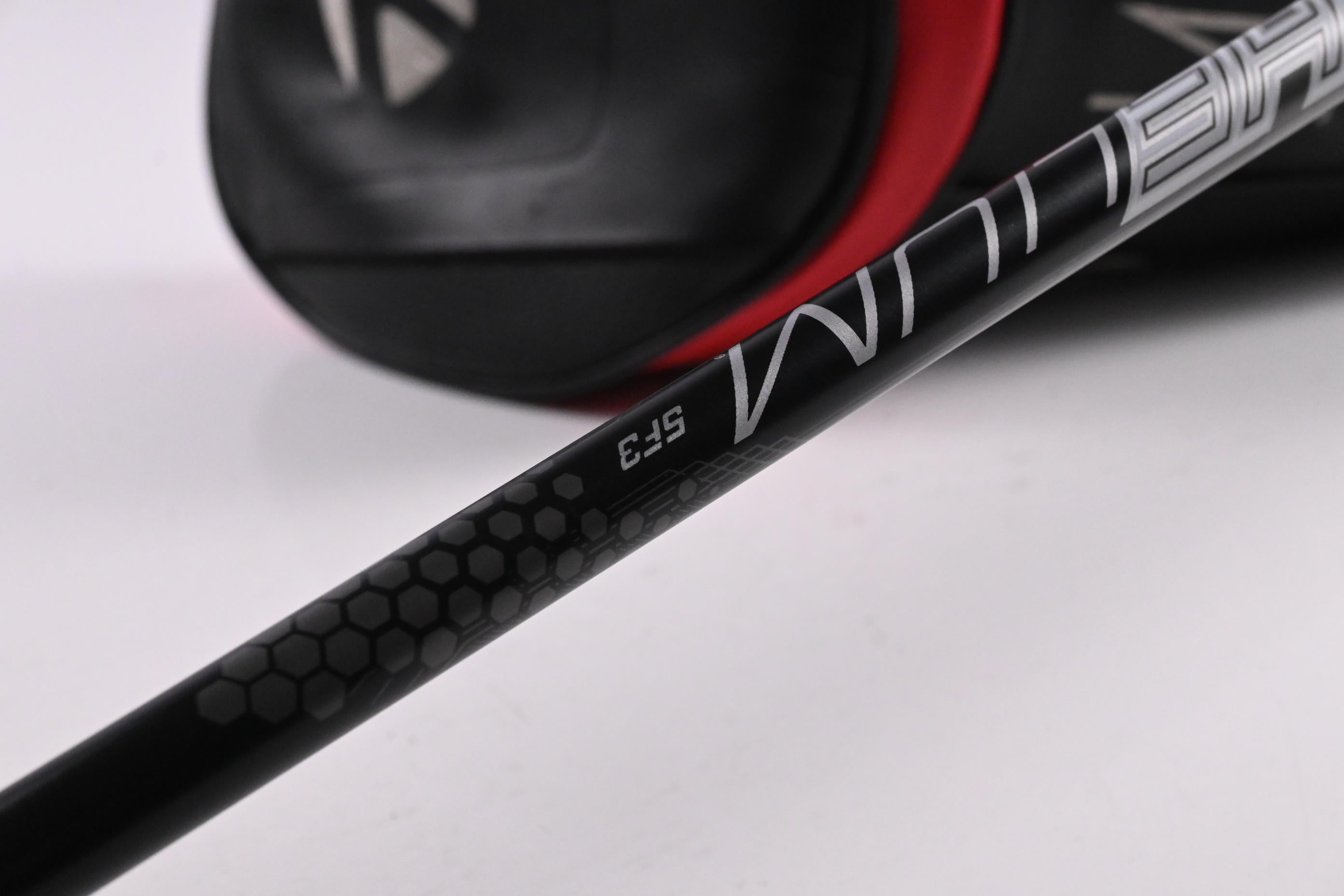 Taylormade Stealth Plus Driver / 9 Degree / Regular Flex UST Mamiya Helium 5