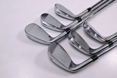 Callaway Quantum Max Irons / 6-PW+GW / Regular Flex Dynamic Gold Mid 115 R300