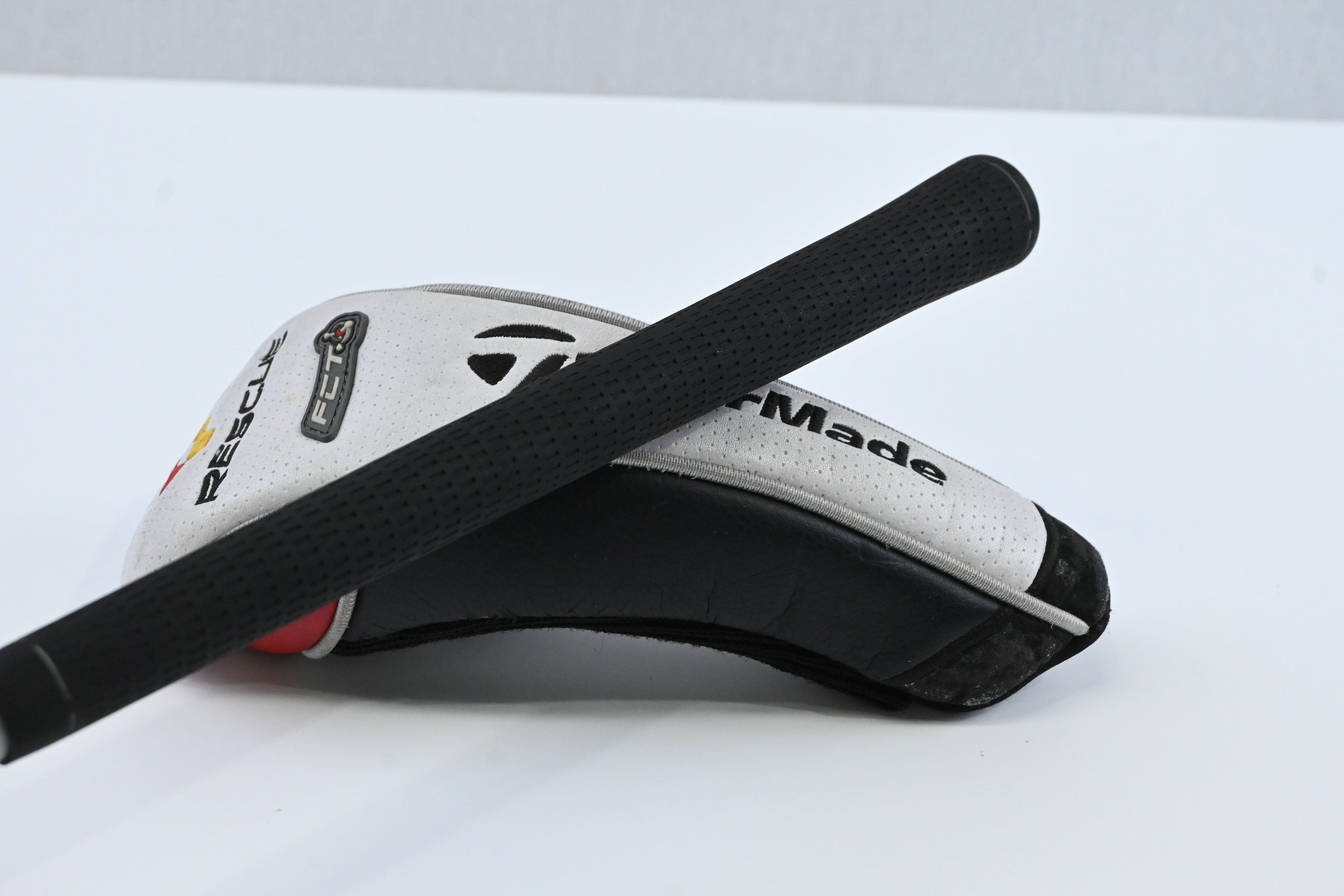 Taylormade Rescue FCT 11 #3 Hybrid / 18 Degree / Regular Flex Aldila RIP 65
