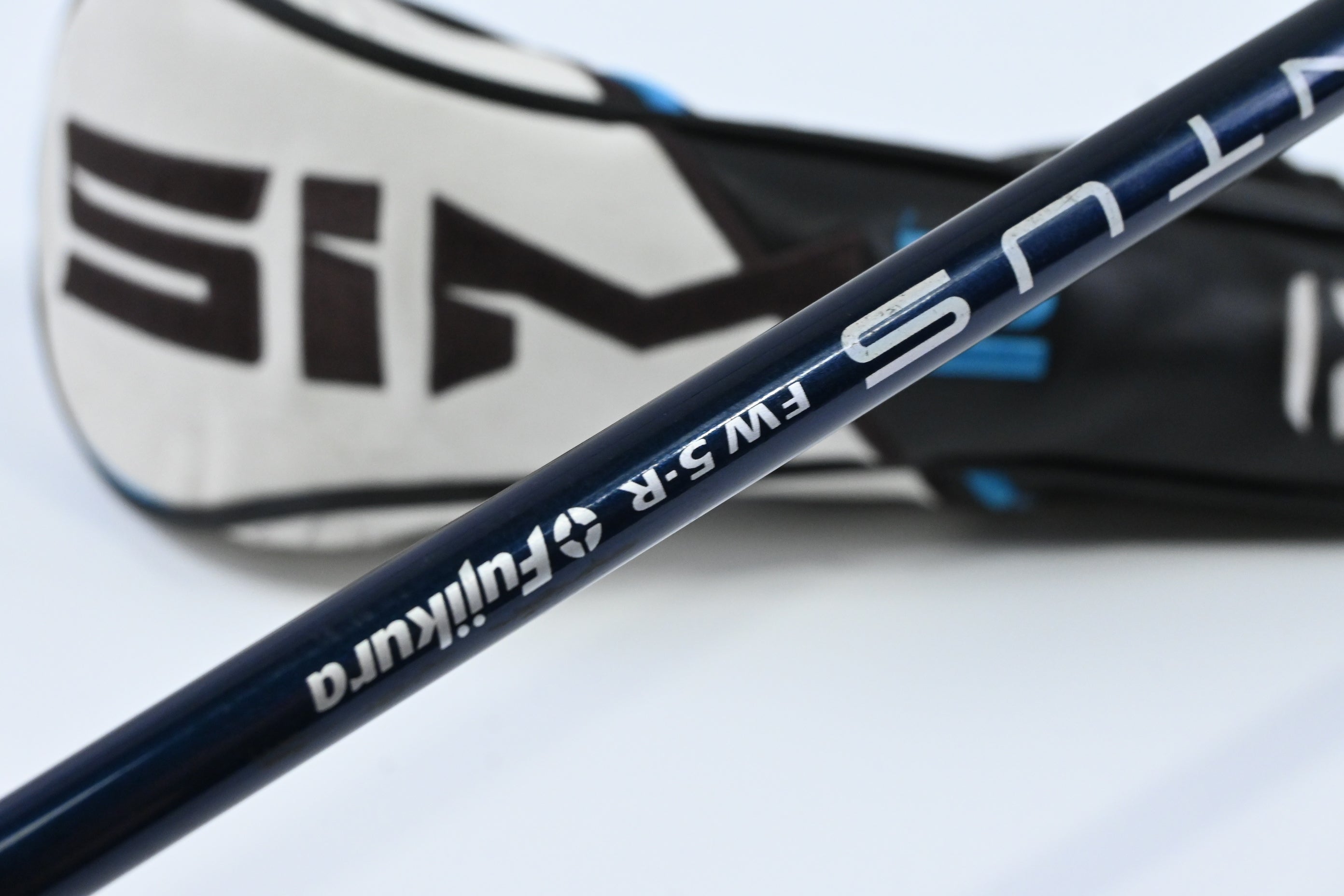 Taylormade SIM2 Max #5 Wood / 18 Degree / Regular Flex Fujikura Ventus Blue 5