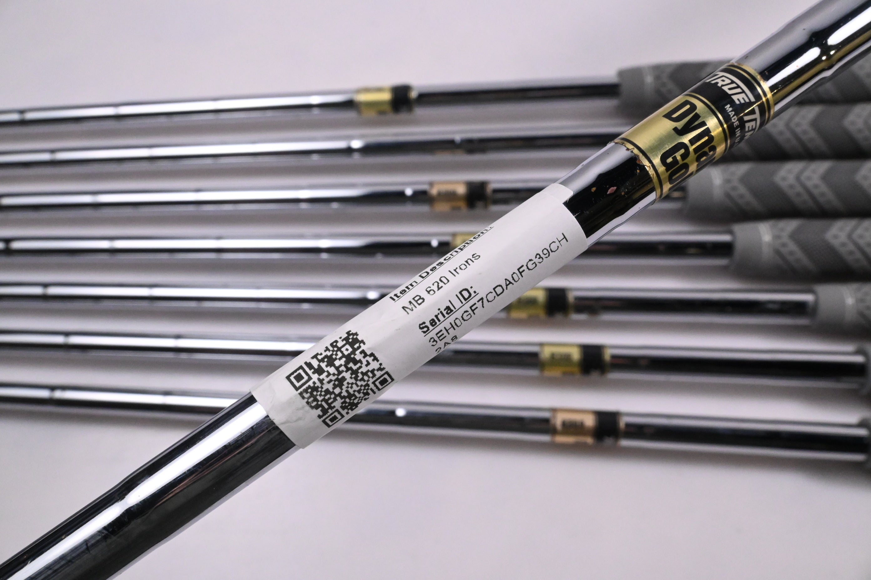 Titleist MB 620 Irons / 3-PW / Regular Flex Dynamic Gold R300 Shafts