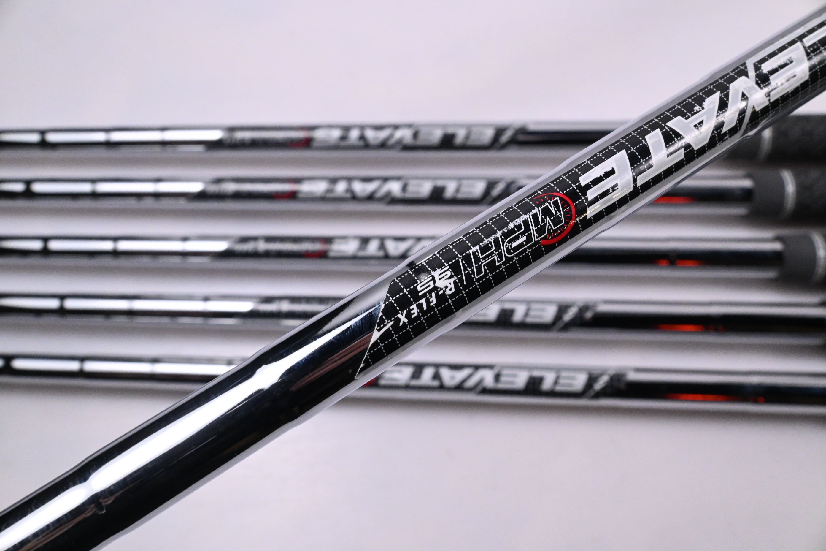 Taylormade P790 2023 Irons / 6-PW+GW / Regular Flex Elevate MPH 95 Shafts
