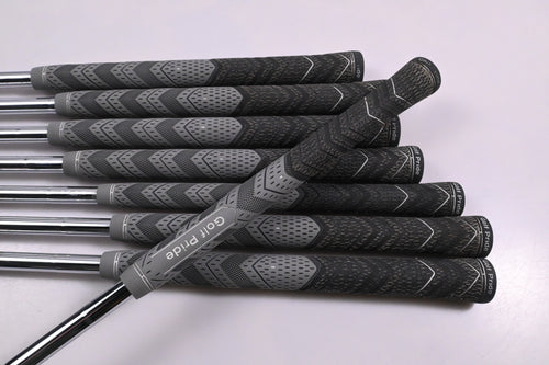 Titleist MB 620 Irons / 3-PW / Regular Flex Dynamic Gold R300 Shafts