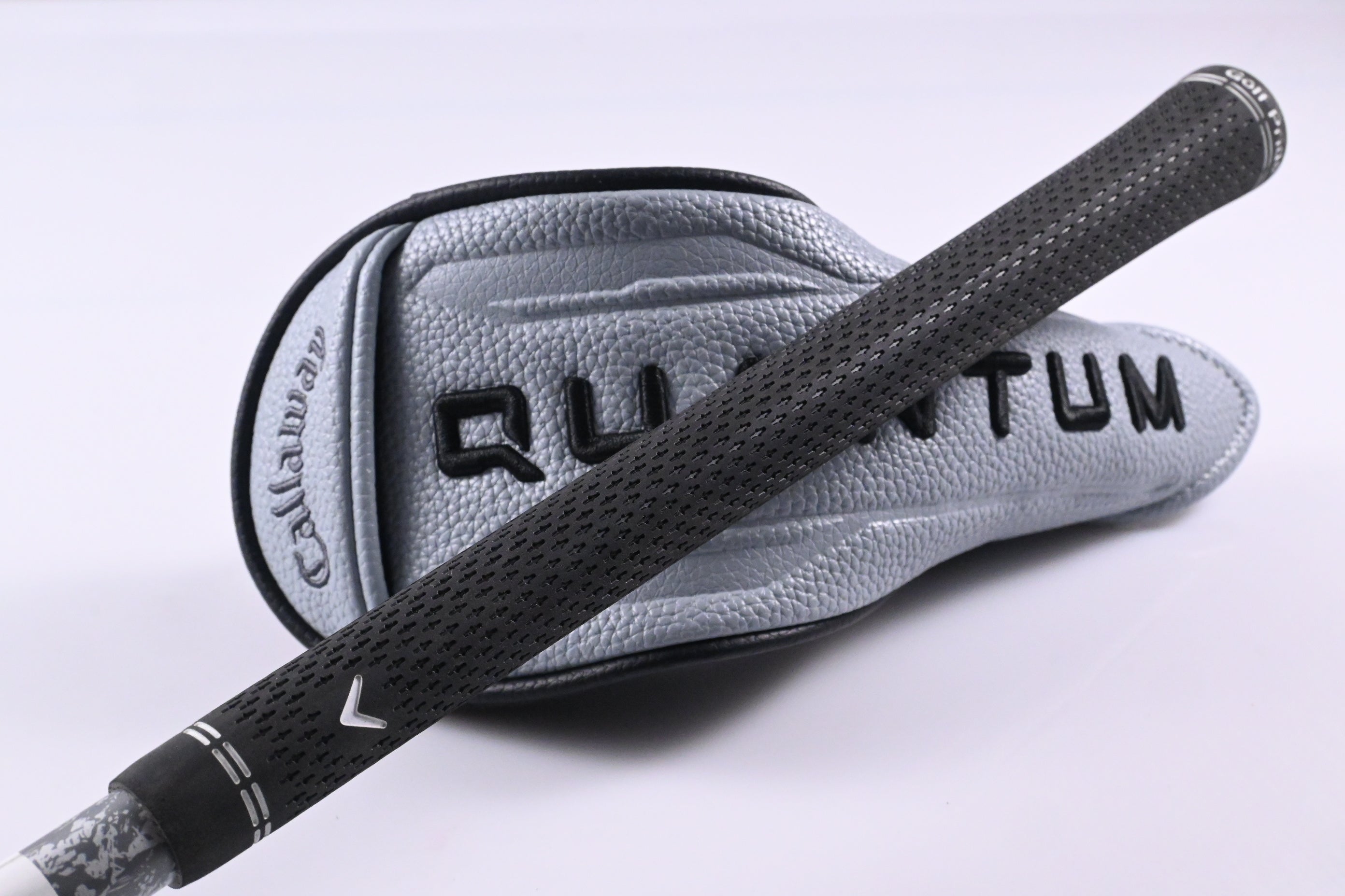 Callaway Quantum Max OS #4 Hybrid / 20 Degree / Regular Flex Denali Frost Silver