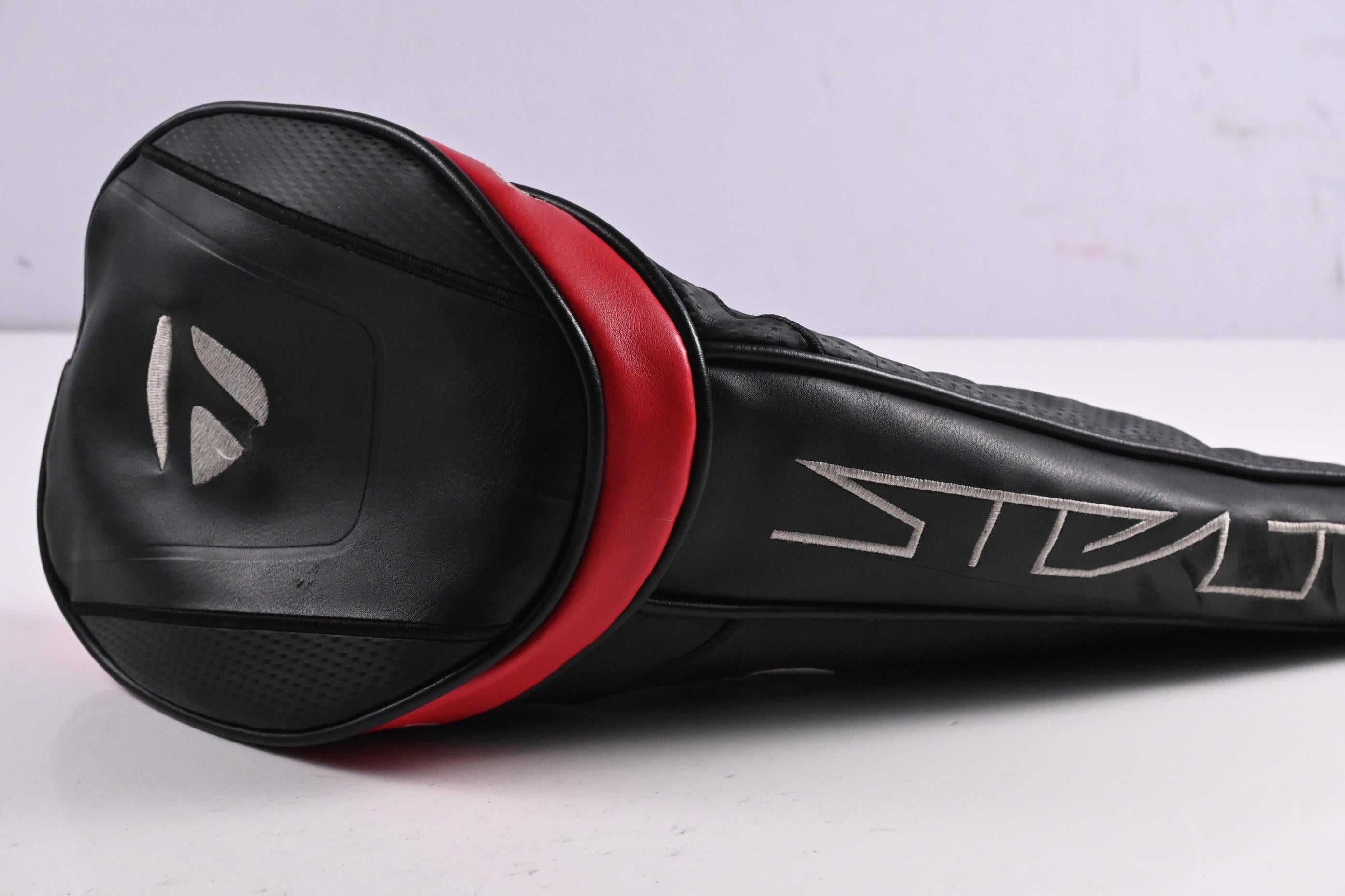 Taylormade Stealth Plus Driver / 9 Degree / Regular Flex UST Mamiya Helium 5