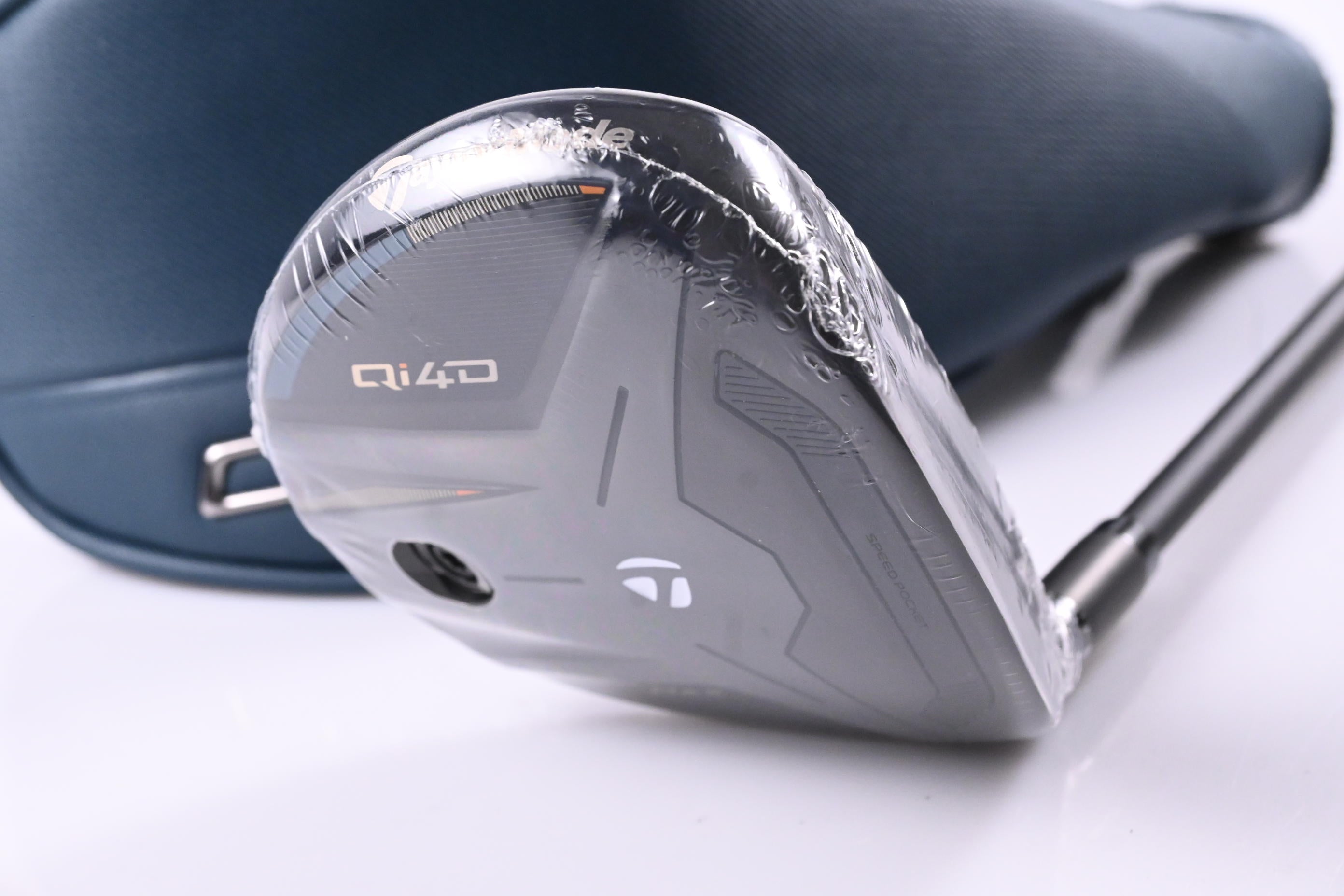 Taylormade Qi4D Max #7 Wood / 21 Degree / Regular Flex REAX 55 Shaft