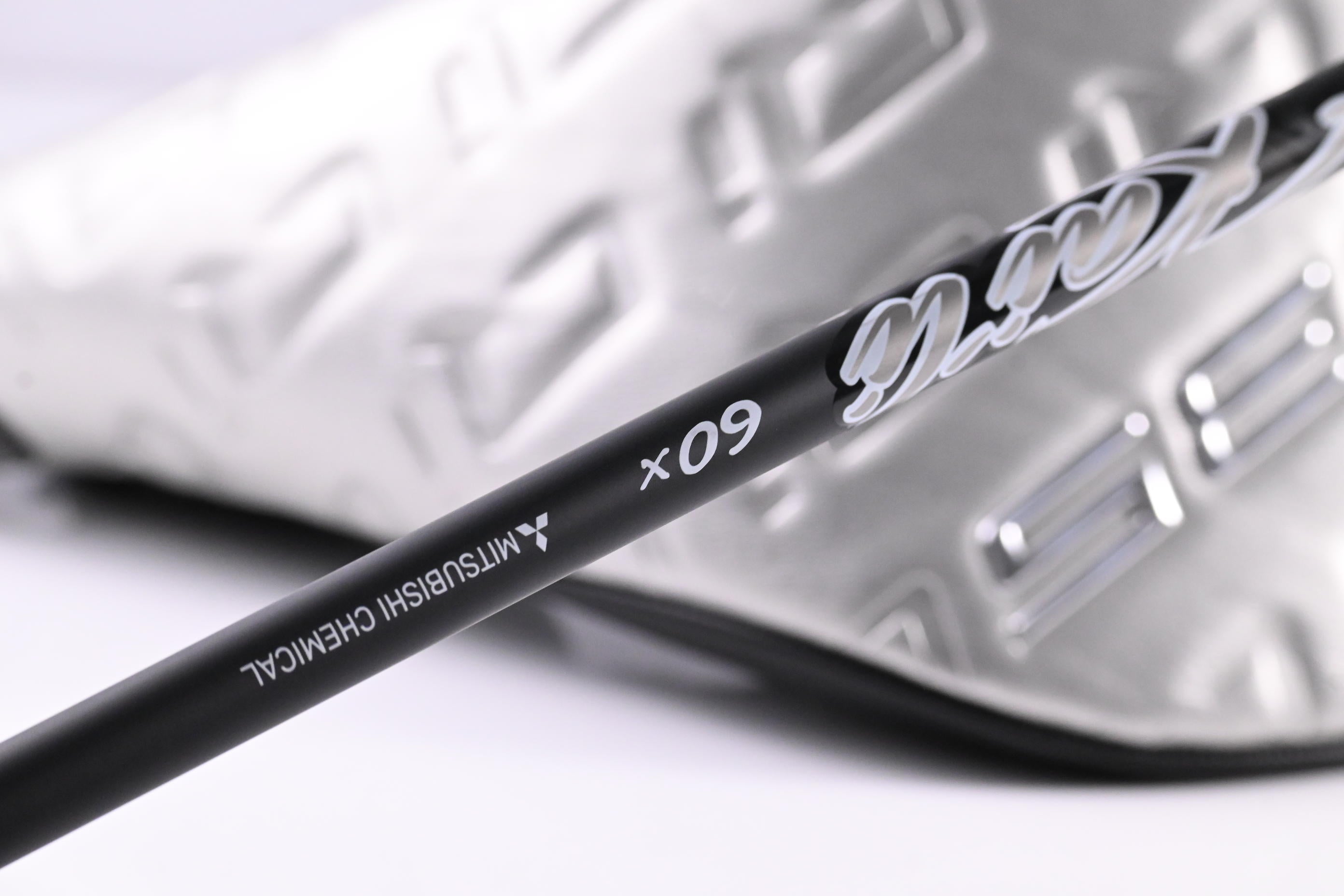 Taylormade Qi35 LS Driver / 9 Degree / X-Flex Kai'li White Dark Wave 60 Shaft