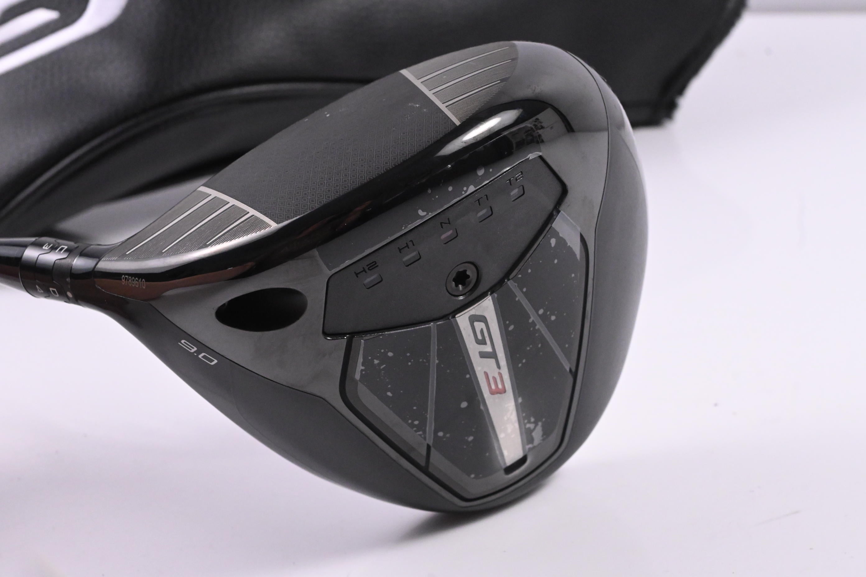 Left Hand Titleist GT3 Driver / 9 Degree / Regular Flex Fujikura Vista Pro 55