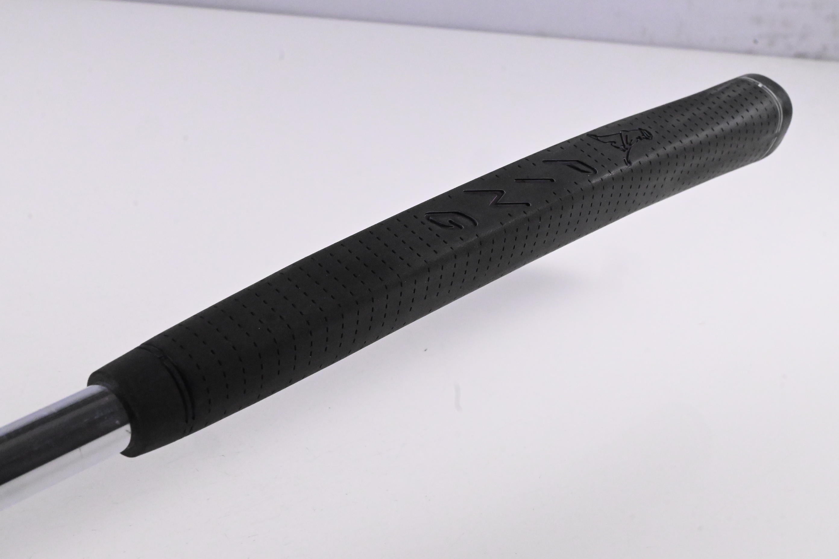 Piretti Black Onyx Series Gottonwood 2 Putter / 33.5 Inch