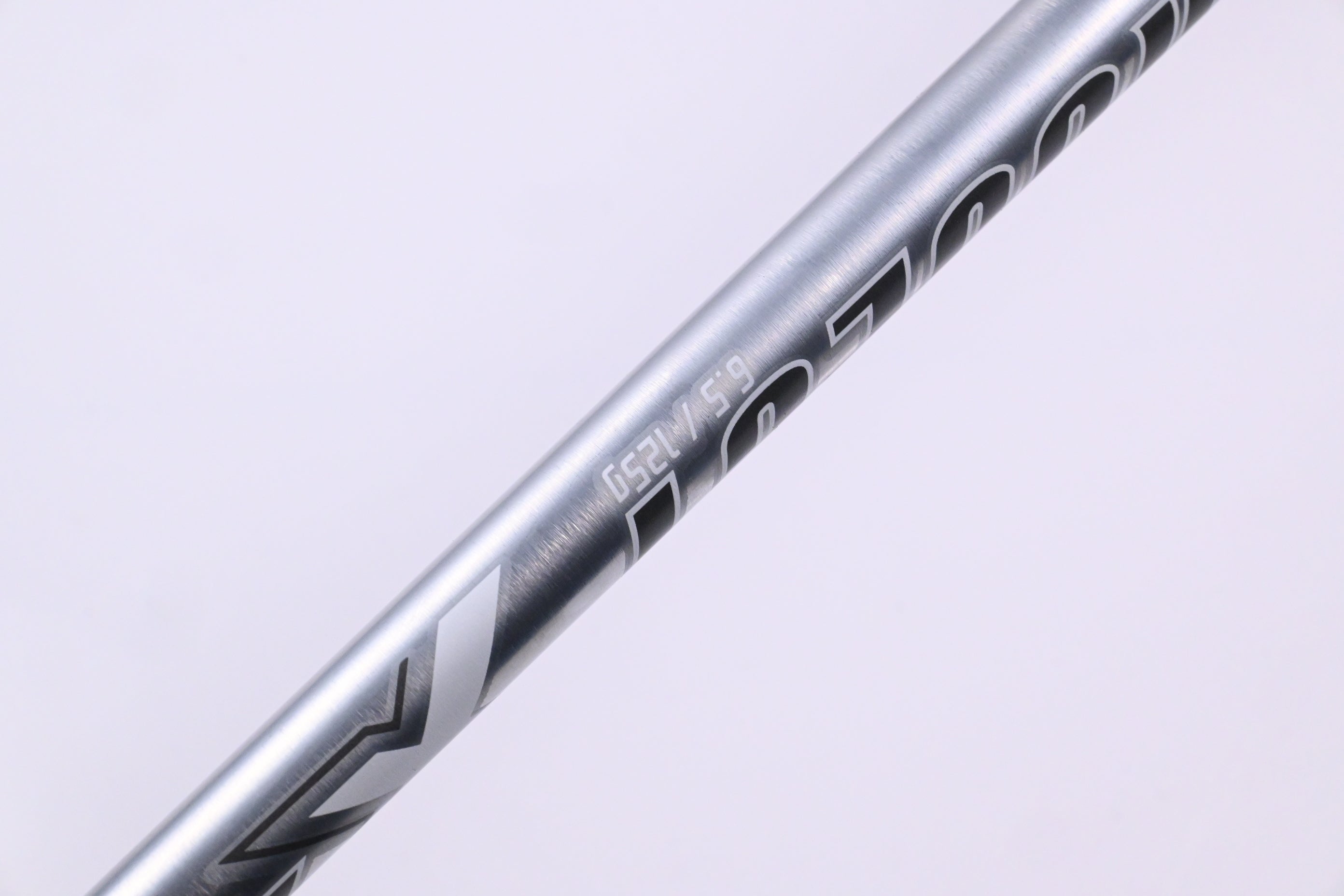 Titleist T200 Utility #2 Iron / 17 Degree / X-Flex Project X LS 125 Shaft