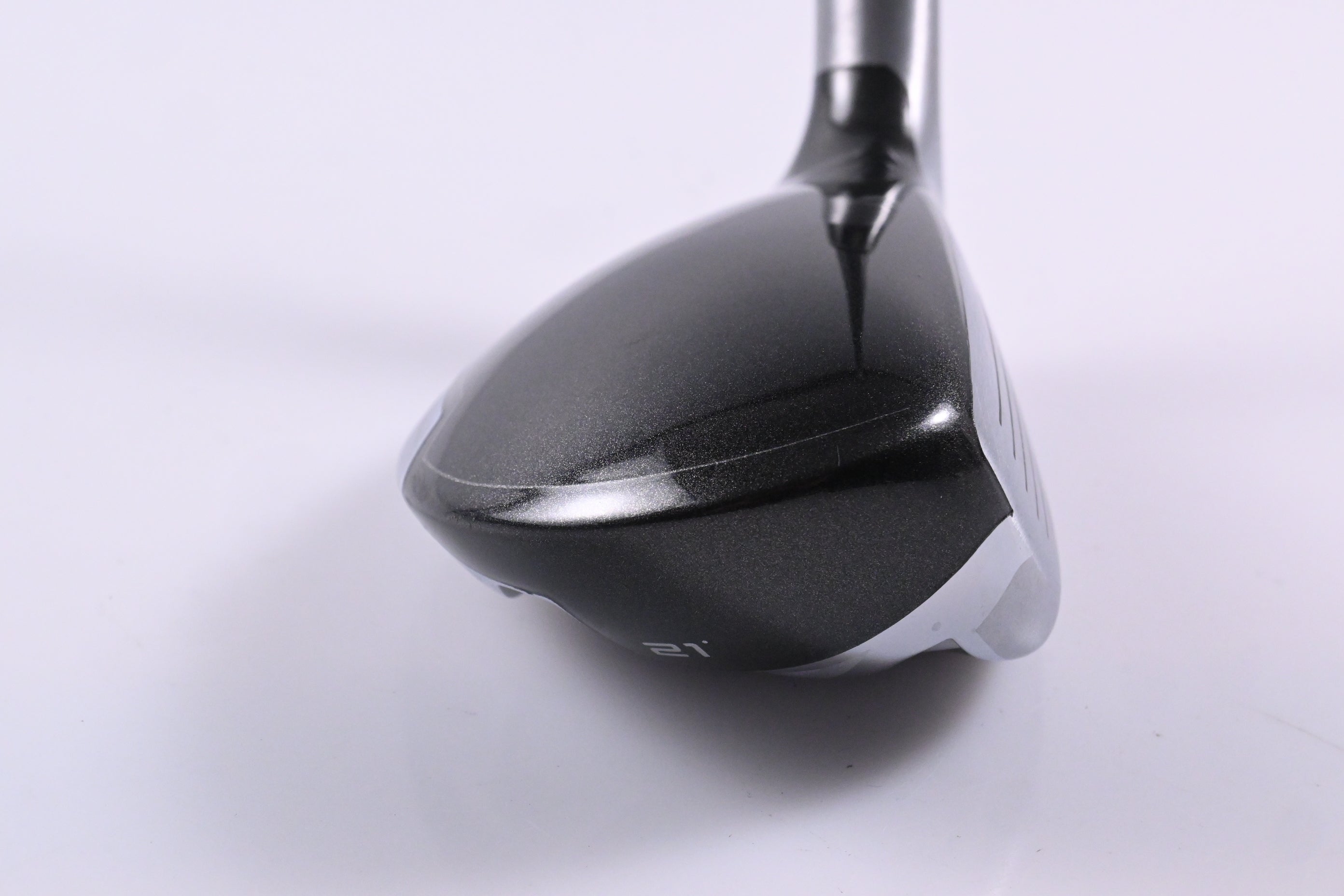 Taylormade SLDR #4 Hybrid / 21 Degree / Regular Flex Fujikura Speeder 82 Shaft