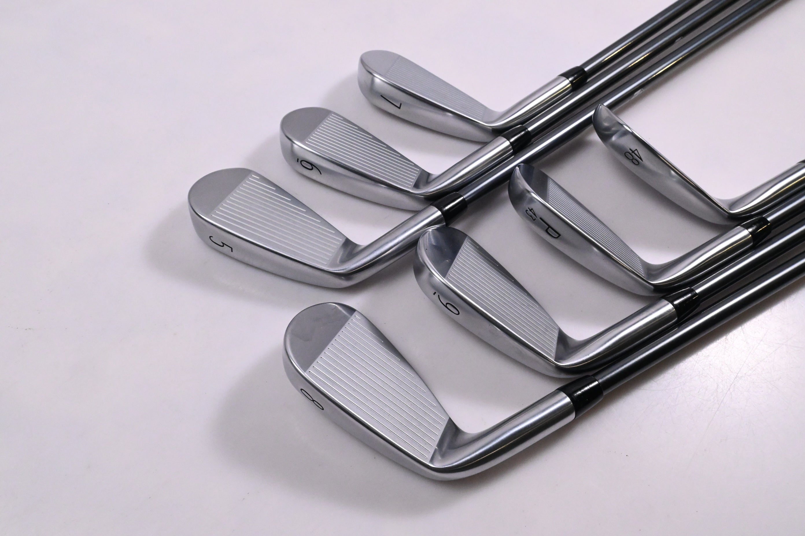 Titleist T250 2025 Irons / 5-PW+48° / Regular Flex MMT AMC Red 65 Shafts