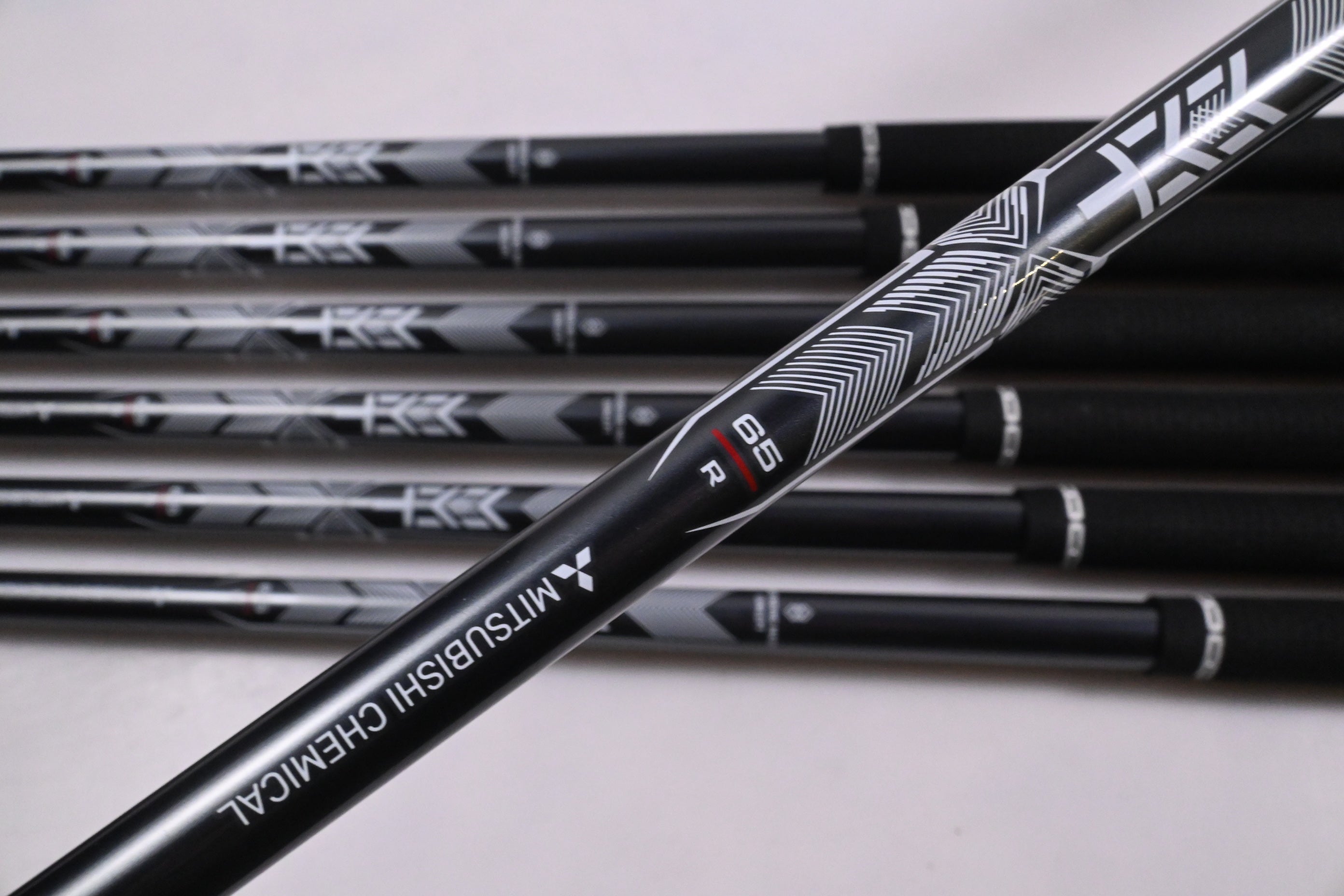 Titleist T250 2025 Irons / 5-PW+48° / Regular Flex MMT AMC Red 65 Shafts