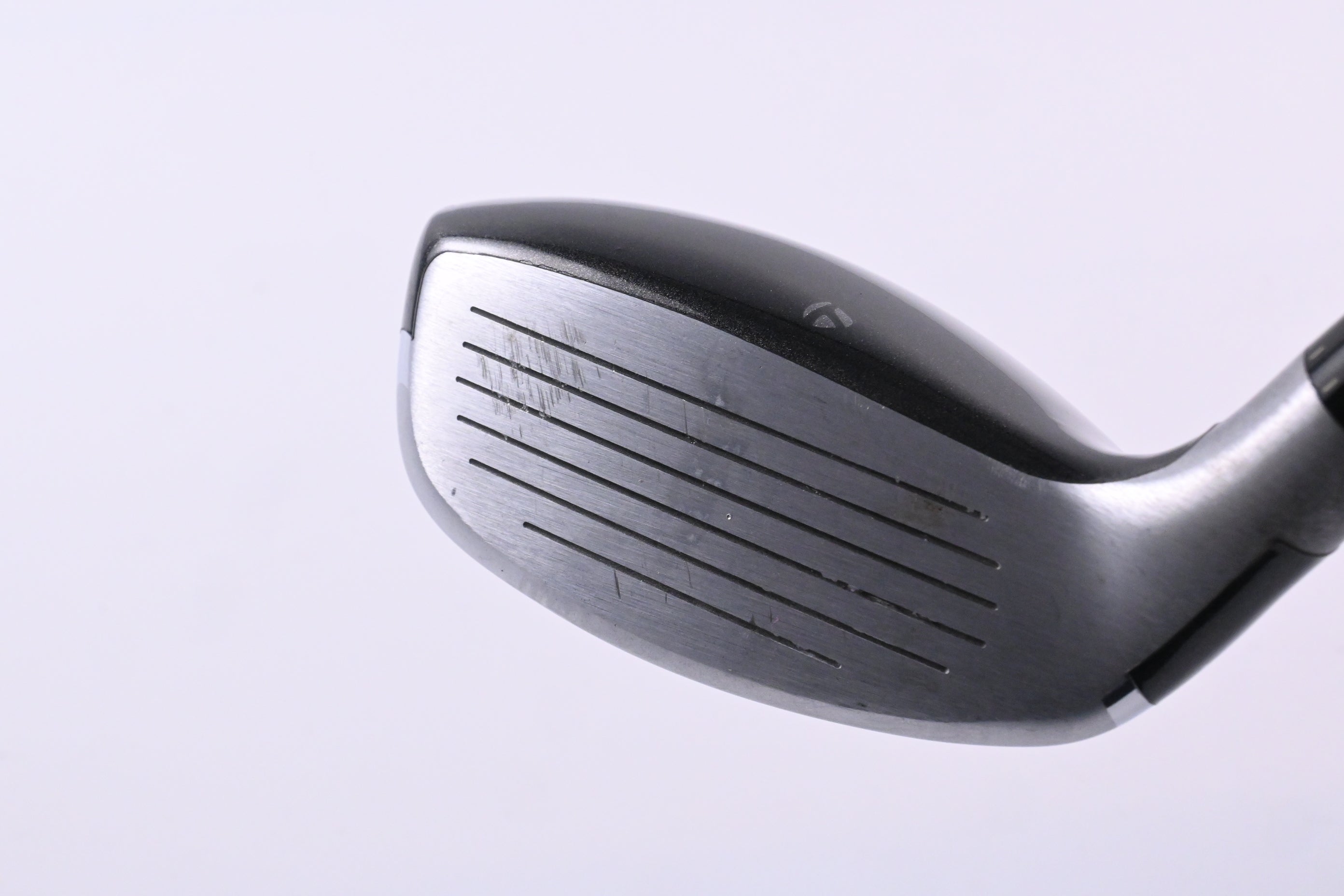 Taylormade SLDR #4 Hybrid / 21 Degree / Regular Flex Fujikura Speeder 82 Shaft