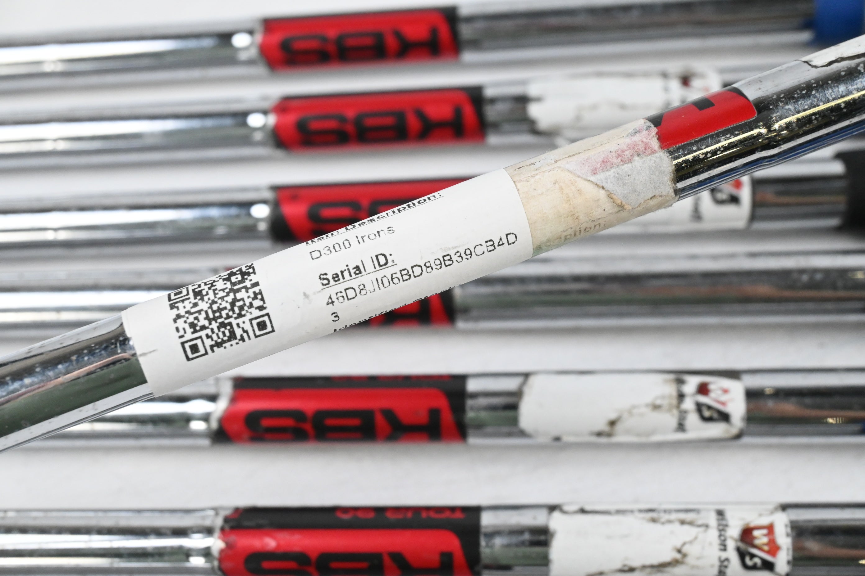Wilson D300 Irons / 4-PW+GW / Regular Flex KBS Tour 90 Shafts